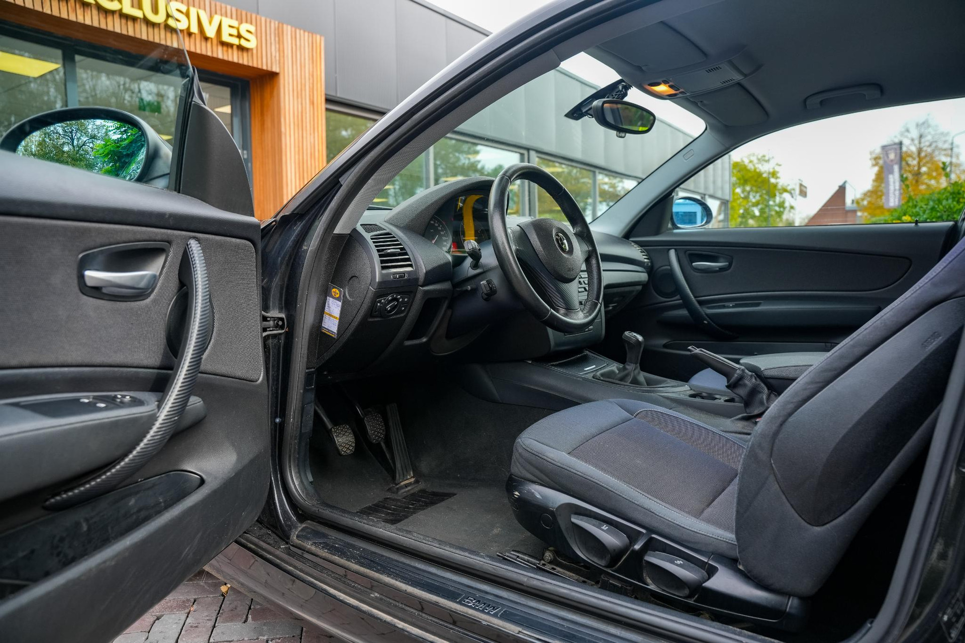 BMW 1-serie 120d Business Line 2008 Saphirschwarz metallic 6