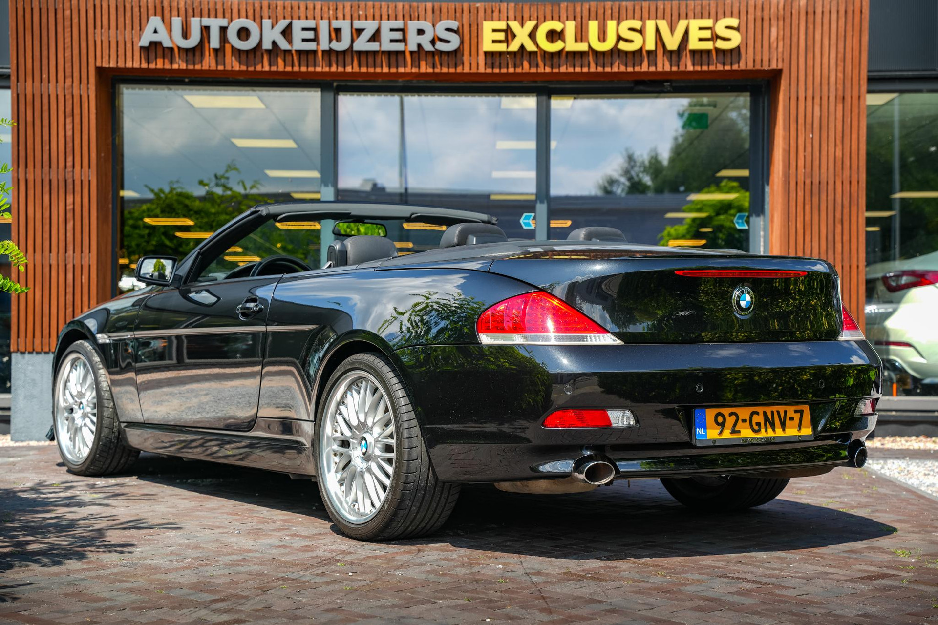 BMW 6 Serie Cabrio 650i 2007 BLACK SAPPHIRE METALLIC (475) 7