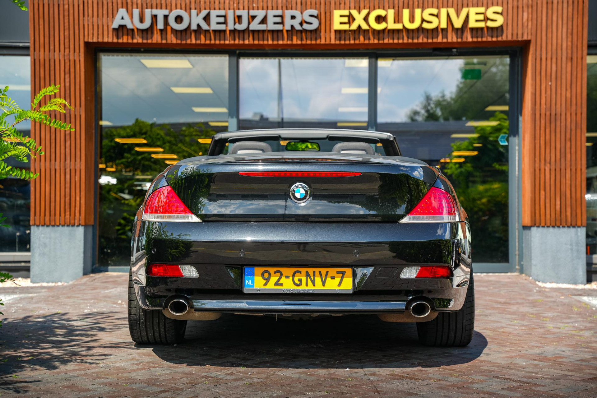 BMW 6 Serie Cabrio 650i 2007 BLACK SAPPHIRE METALLIC (475) 9