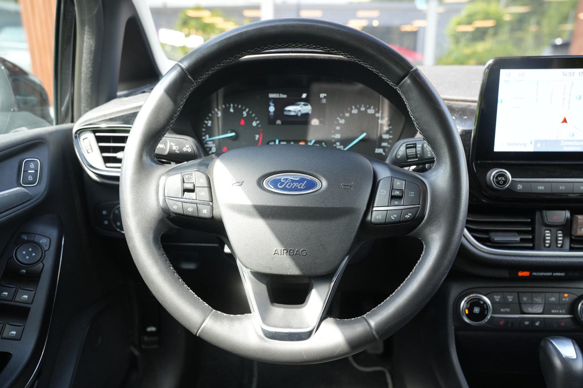 Ford Fiesta 1.0 EcoBoost Hybrid Titanium 2022  8