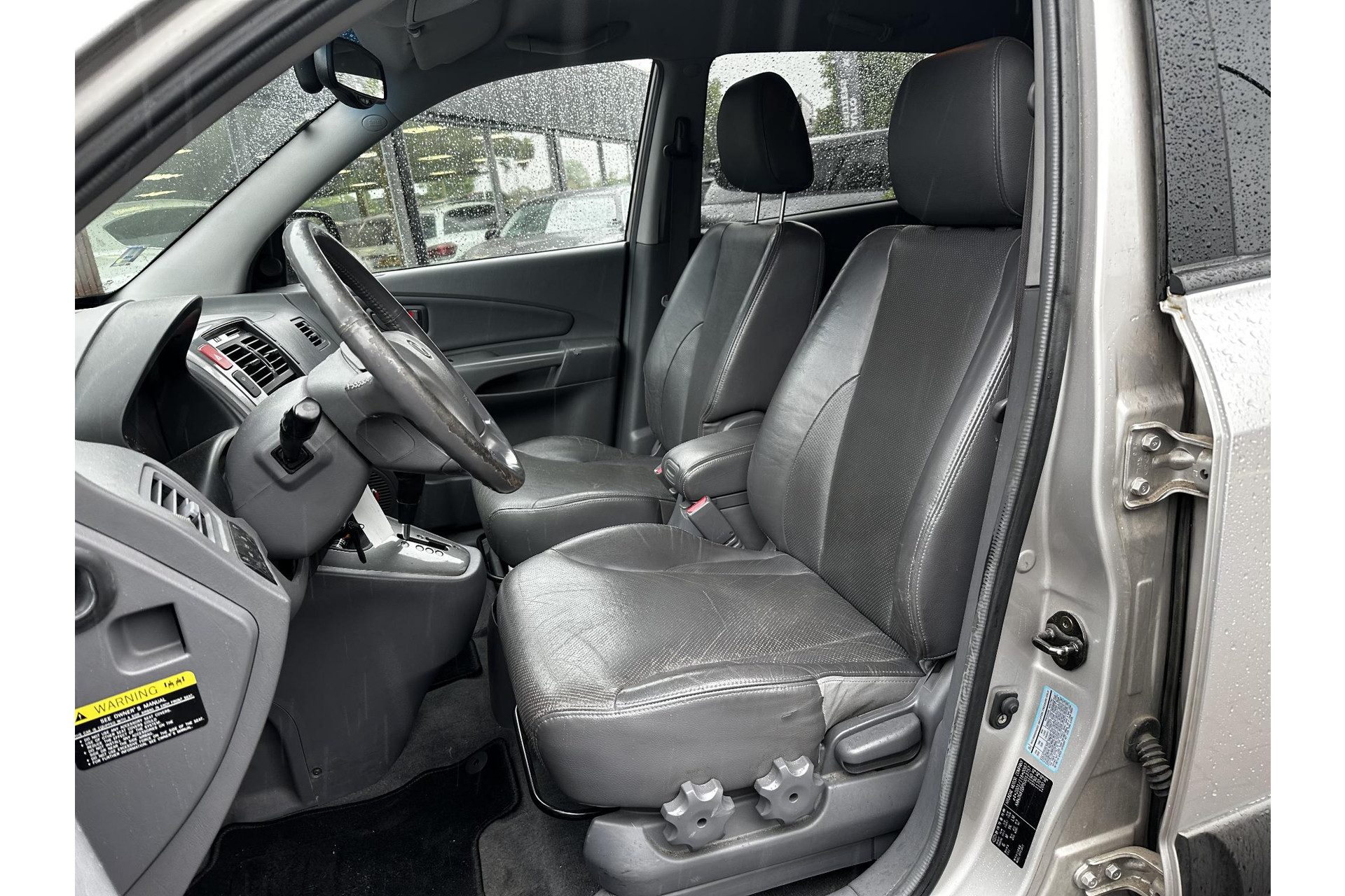 Hyundai Tucson 2.7i V6 4WD Style 2004 Warm Silver Metallic (YK) 11