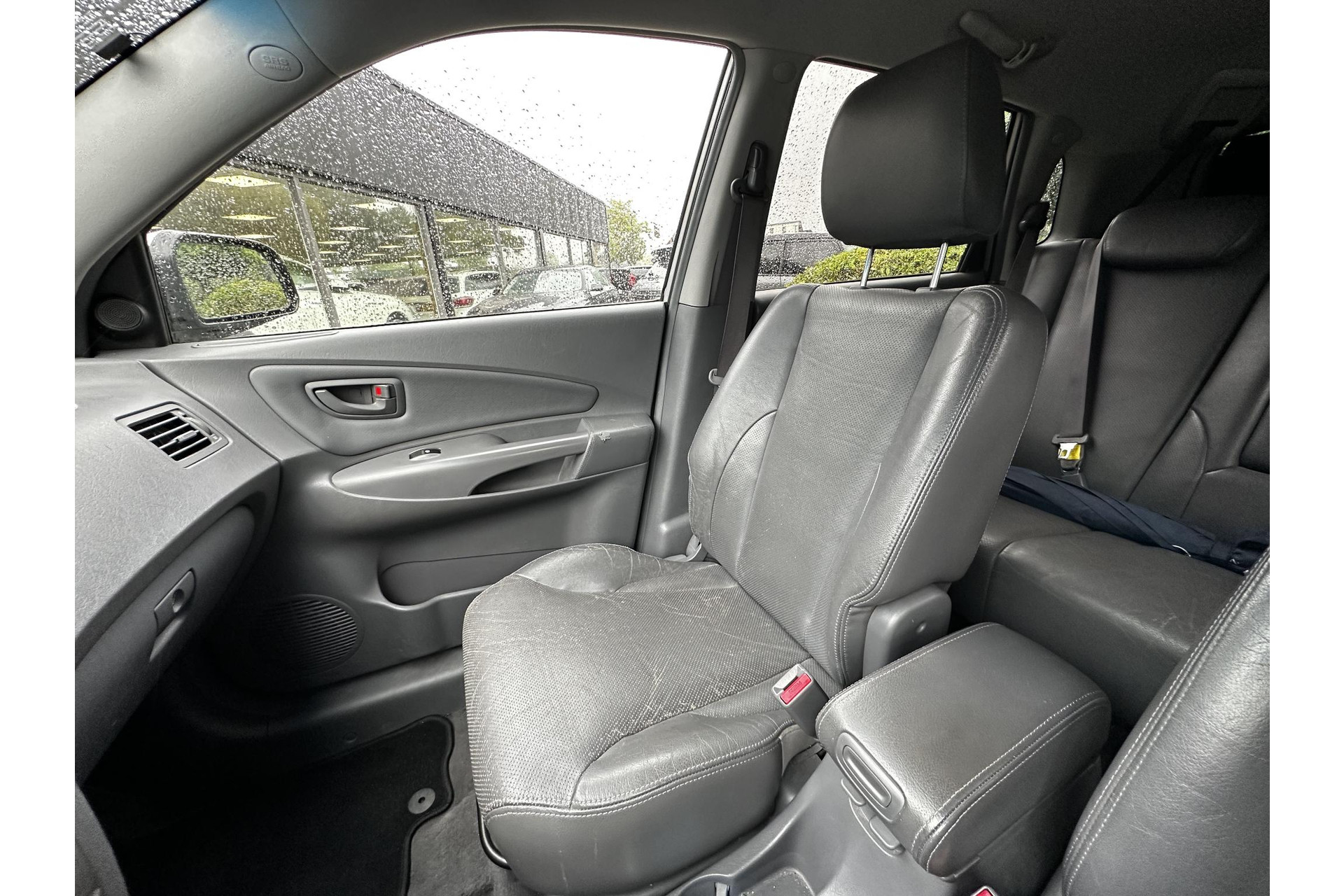 Hyundai Tucson 2.7i V6 4WD Style 2004 Warm Silver Metallic (YK) 20