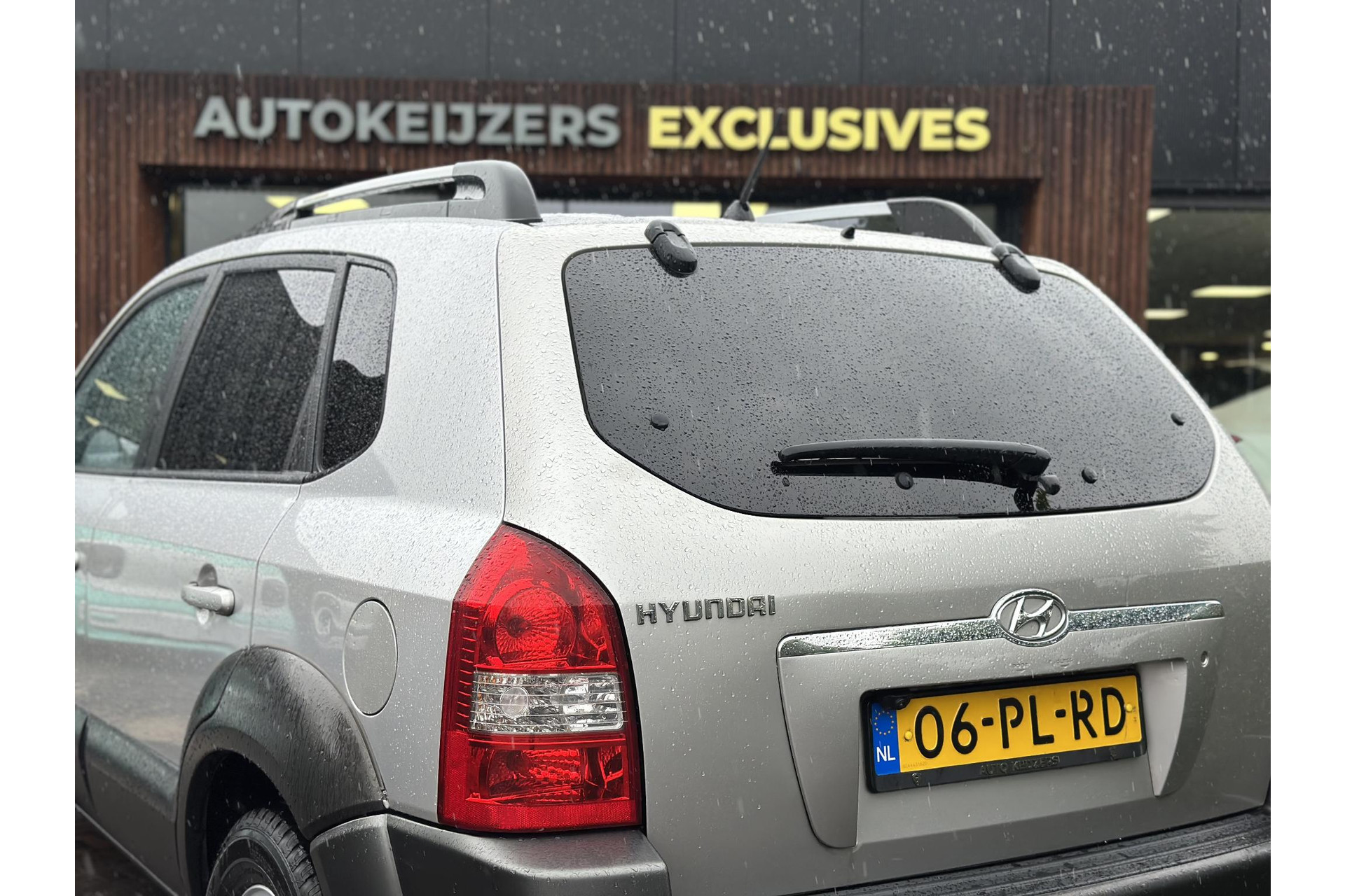 Hyundai Tucson 2.7i V6 4WD Style 2004 Warm Silver Metallic (YK) 7