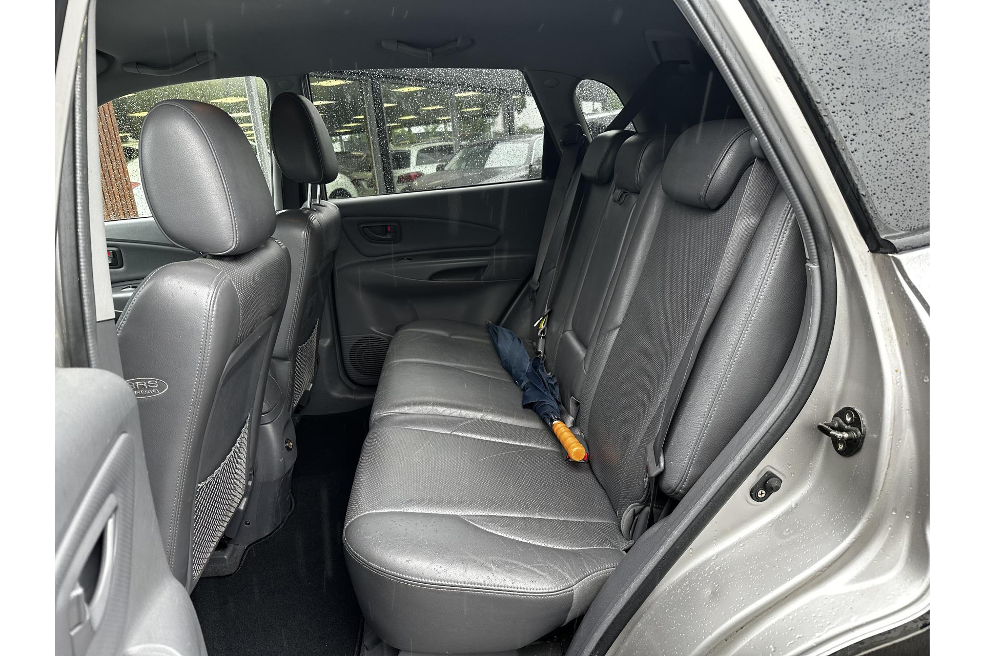 Hyundai Tucson 2.7i V6 4WD Style 2004 Warm Silver Metallic (YK) 8