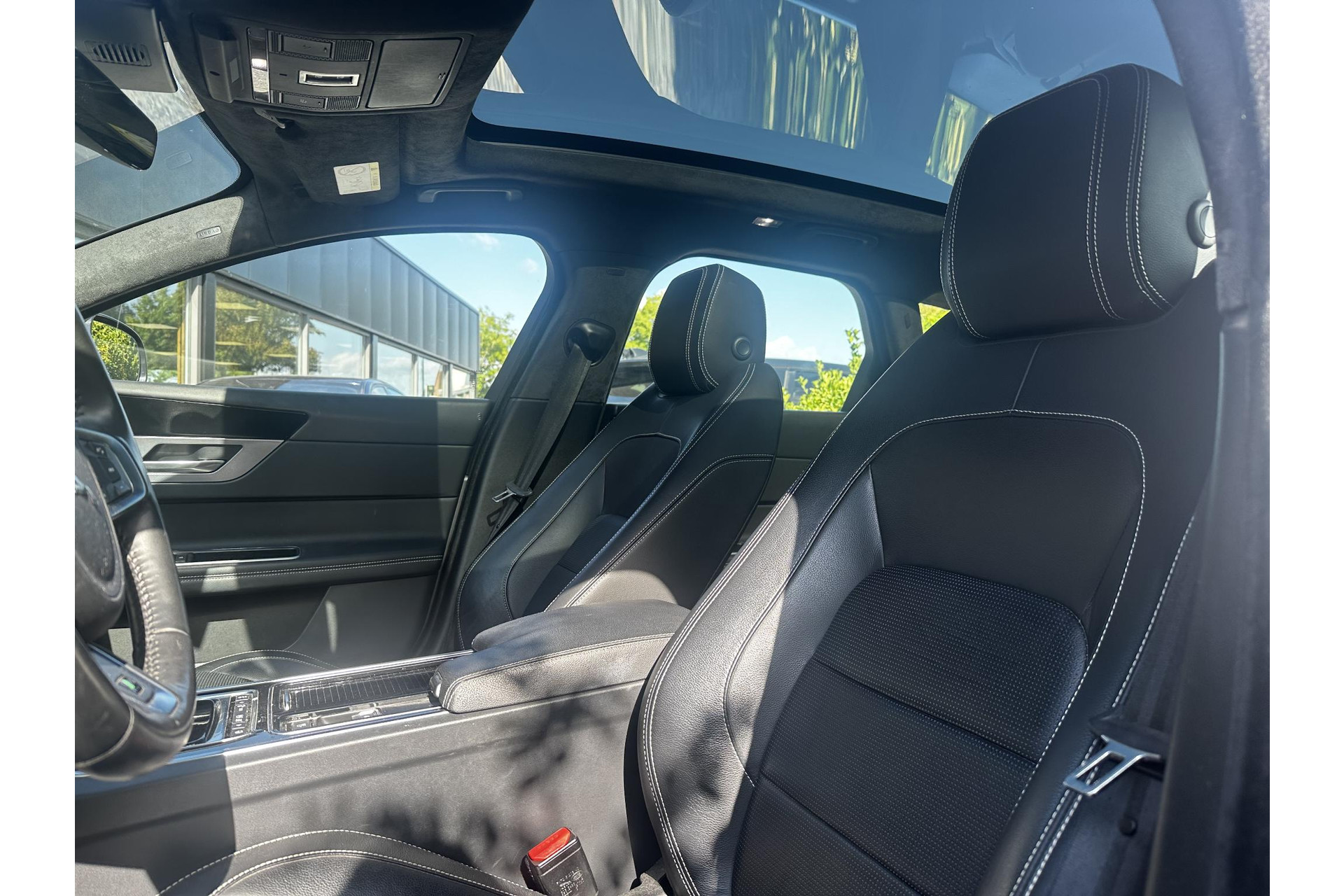 Jaguar XF Sportbrake 2.0d Chequered Flag 2020 Eiger grey-JBC2409 (1DF) 13
