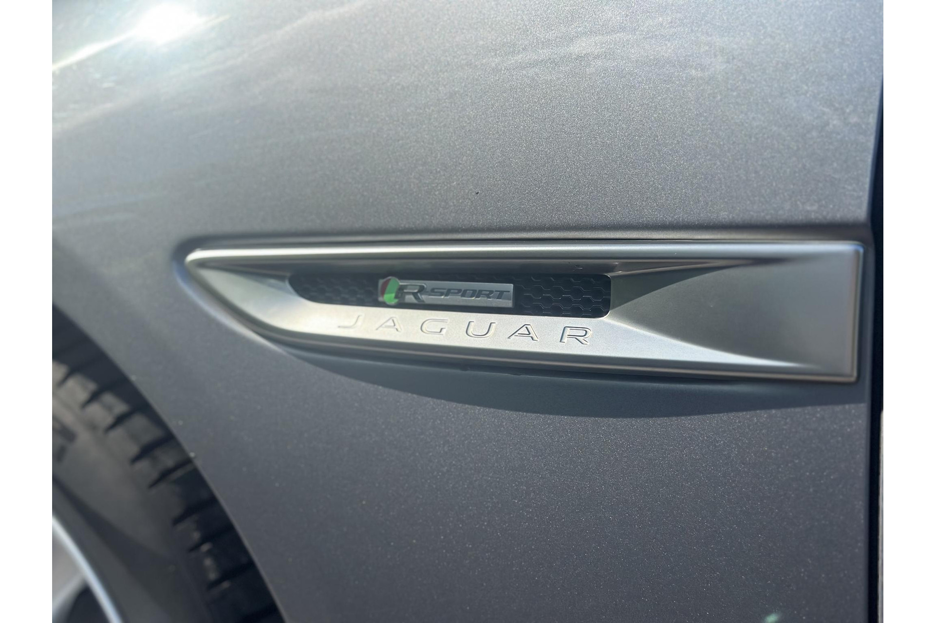 Jaguar XF Sportbrake 2.0d Chequered Flag 2020 Eiger grey-JBC2409 (1DF) 9