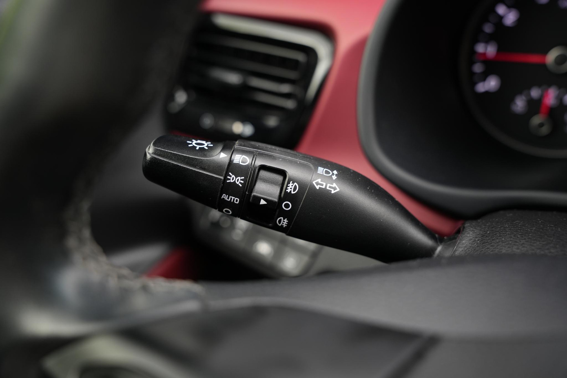 Kia Rio 1.0 TGDI Platinum 2017 Aurora Black Pearl (ABP) 27
