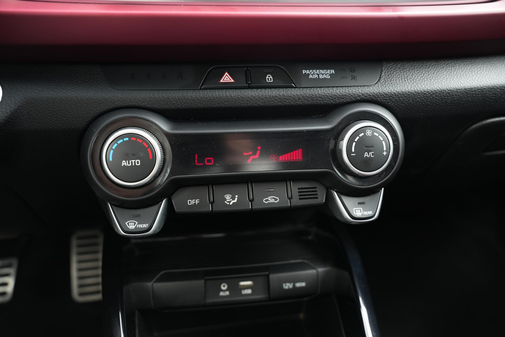 Kia Rio 1.0 TGDI Platinum 2017 Aurora Black Pearl (ABP) 37
