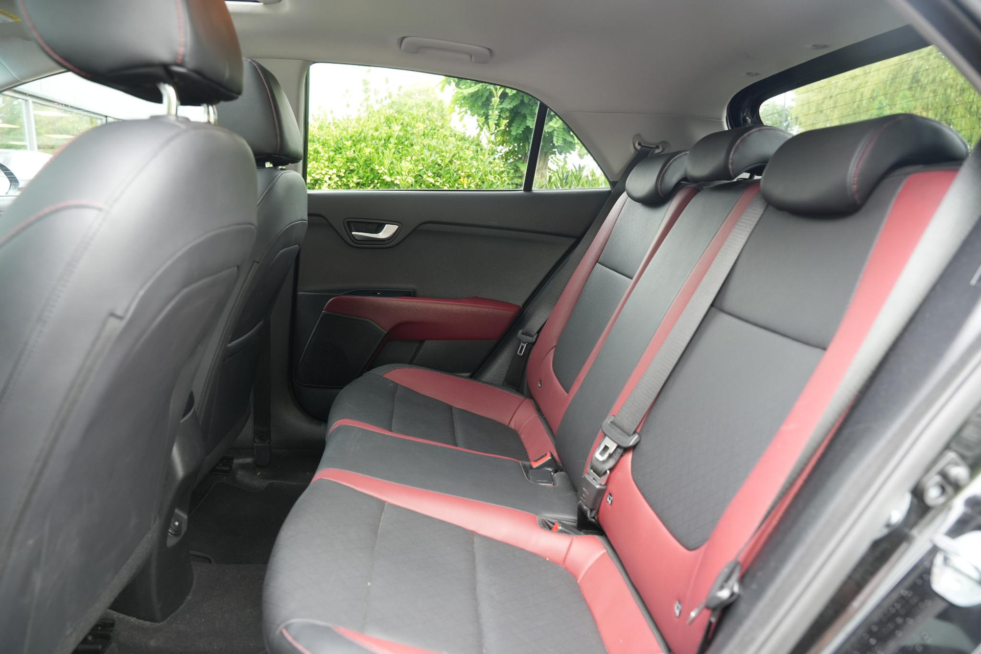 Kia Rio 1.0 TGDI Platinum 2017 Aurora Black Pearl (ABP) 8