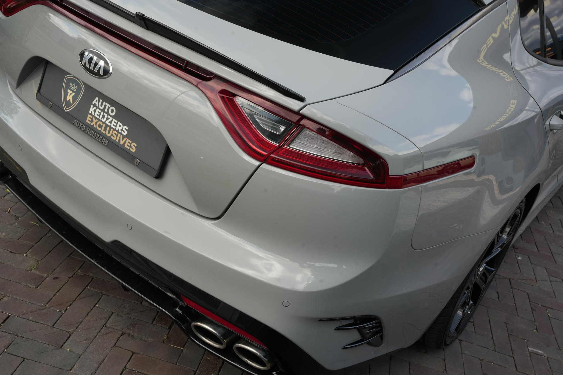 Kia Stinger 3.3 V6 T-GDI AWD GT 2019 Ceramic Silver Metallic (C4S) 14