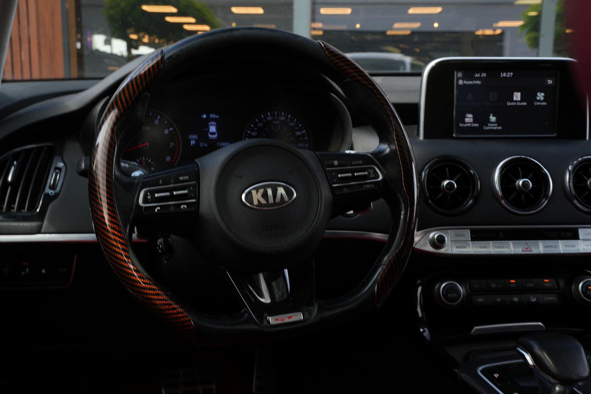 Kia Stinger 3.3 V6 T-GDI AWD GT 2019 Ceramic Silver Metallic (C4S) 15