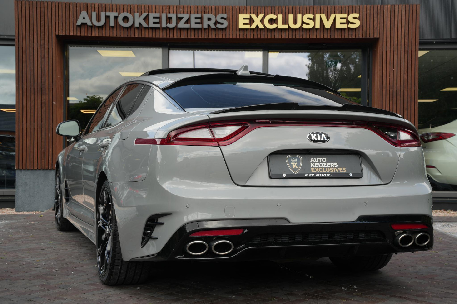 Kia Stinger 3.3 V6 T-GDI AWD GT 2019 Ceramic Silver Metallic (C4S) 7