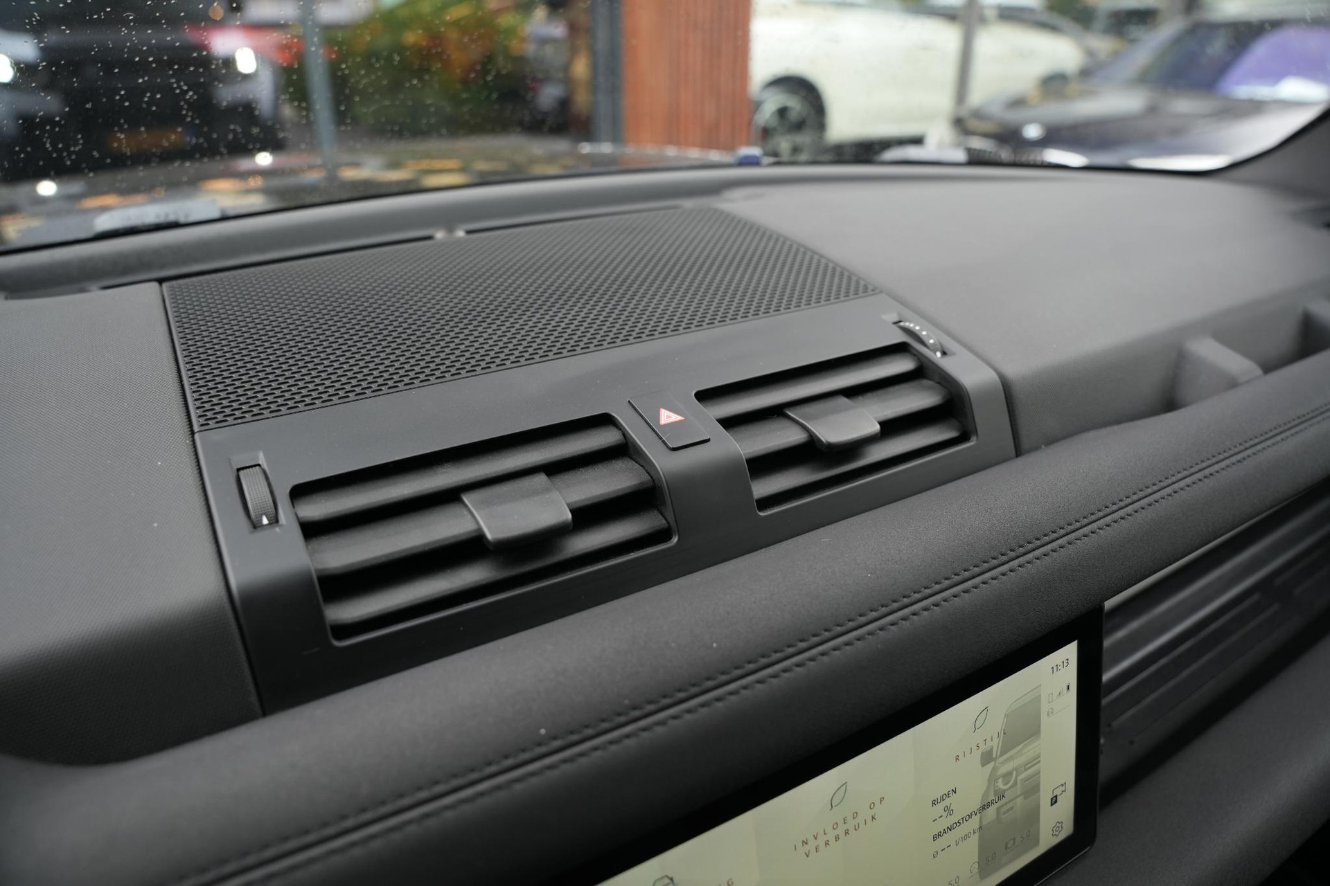 Land Rover Defender 2.0 D240 110 HSE 2020 Exterior Paint - Indus Silver (1AC) 57