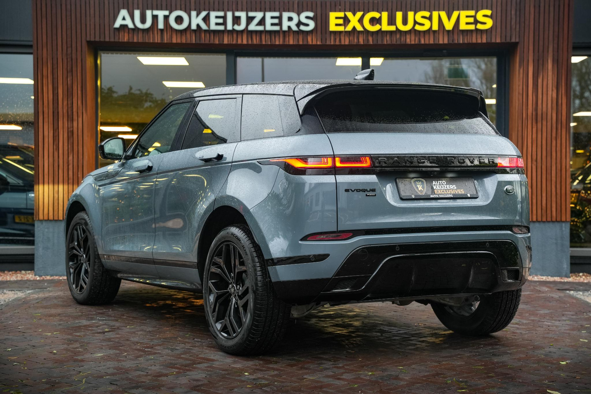 Land Rover Range Rover Evoque 2.0 P300 AWD R-Dynamic 2021 Nolita Grey 7
