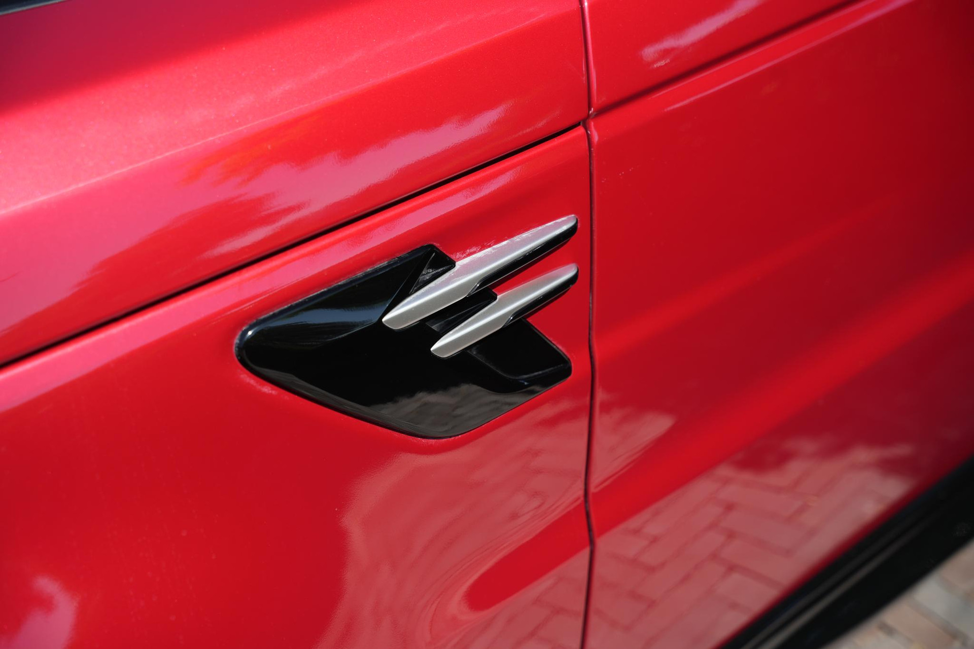 Land Rover Range Rover Sport 2.0 P400e HSE Dynamic 2019 Exterior Paint - Firenze (1AF) 23