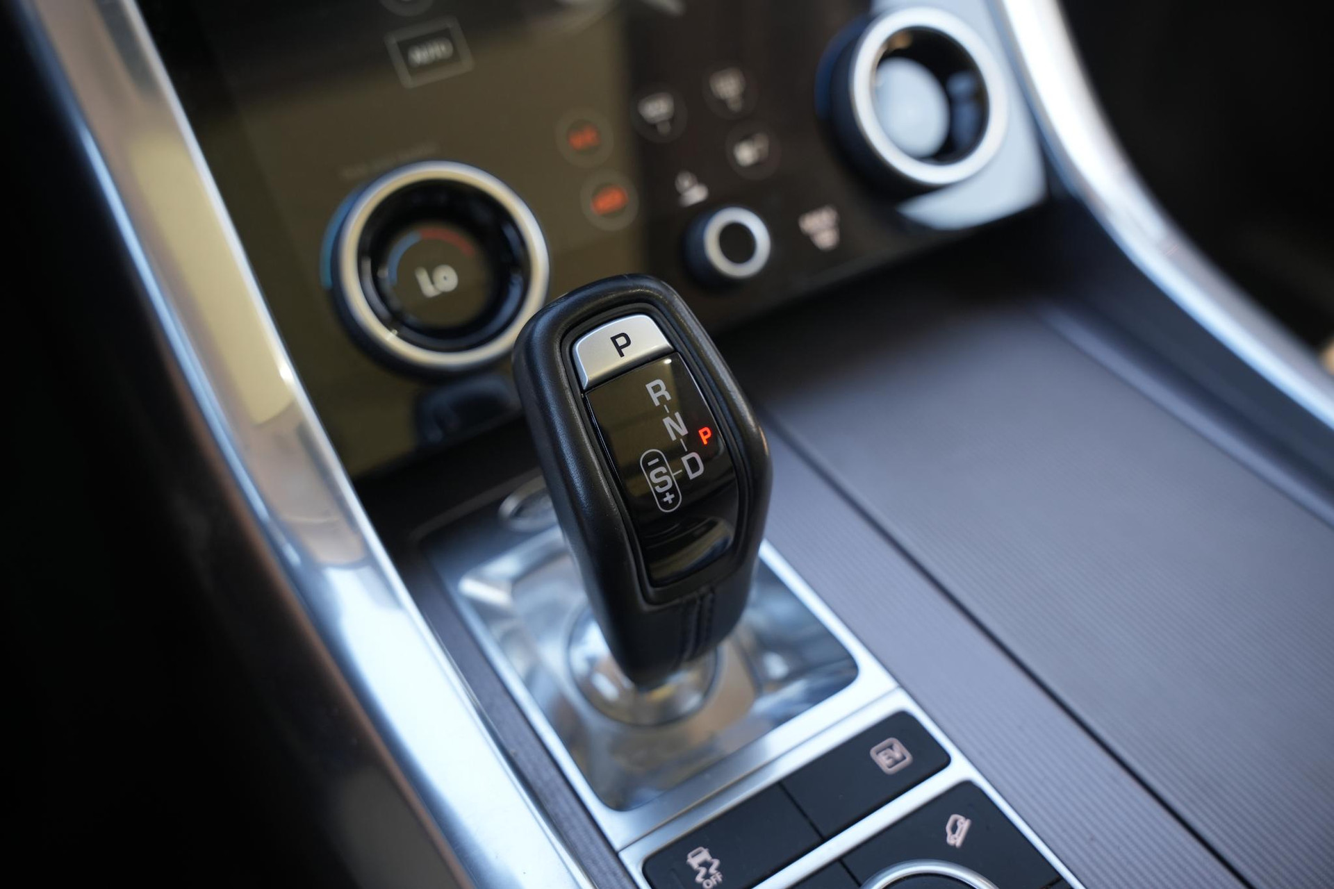Land Rover Range Rover Sport 2.0 P400e HSE Dynamic 2019 Exterior Paint - Firenze (1AF) 43