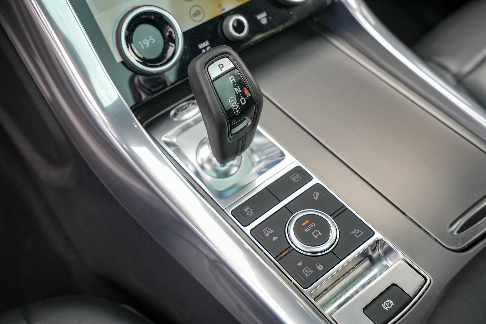 Land Rover Range Rover Sport 2.0 P400e SE 2019 Storm Grey (1AU) 15