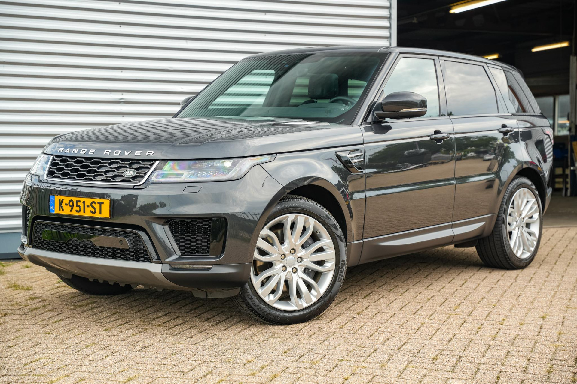 Land Rover Range Rover Sport 2.0 P400e SE 2019 Storm Grey (1AU) 27