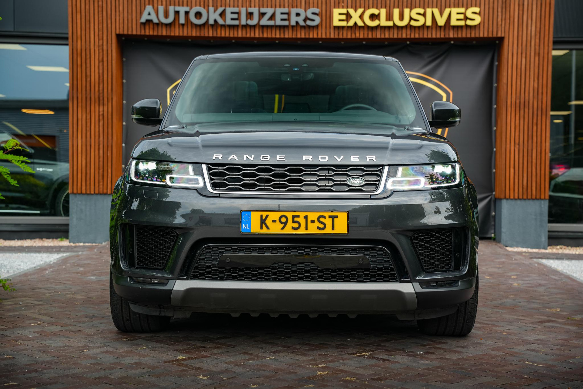 Land Rover Range Rover Sport 2.0 P400e SE 2019 Storm Grey (1AU) 3