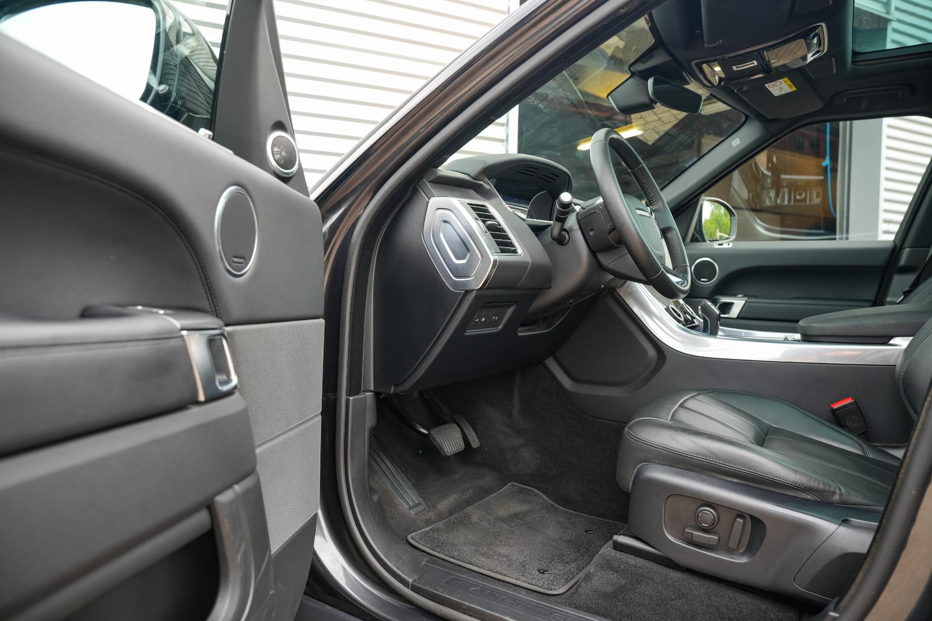 Land Rover Range Rover Sport 2.0 P400e SE 2019 Storm Grey (1AU) 6