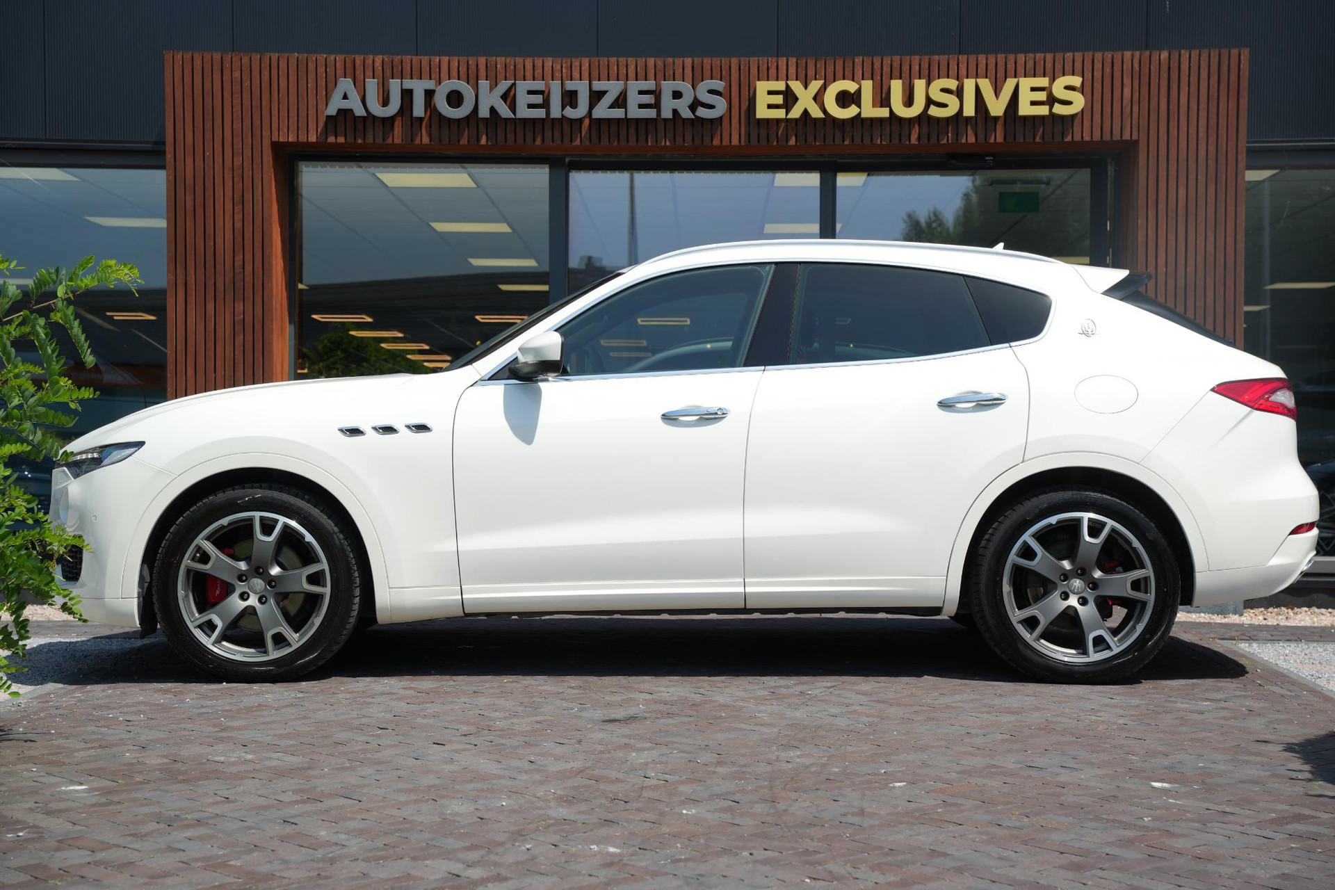 Maserati Levante 3.0 V6 D AWD GranLusso 2017  7