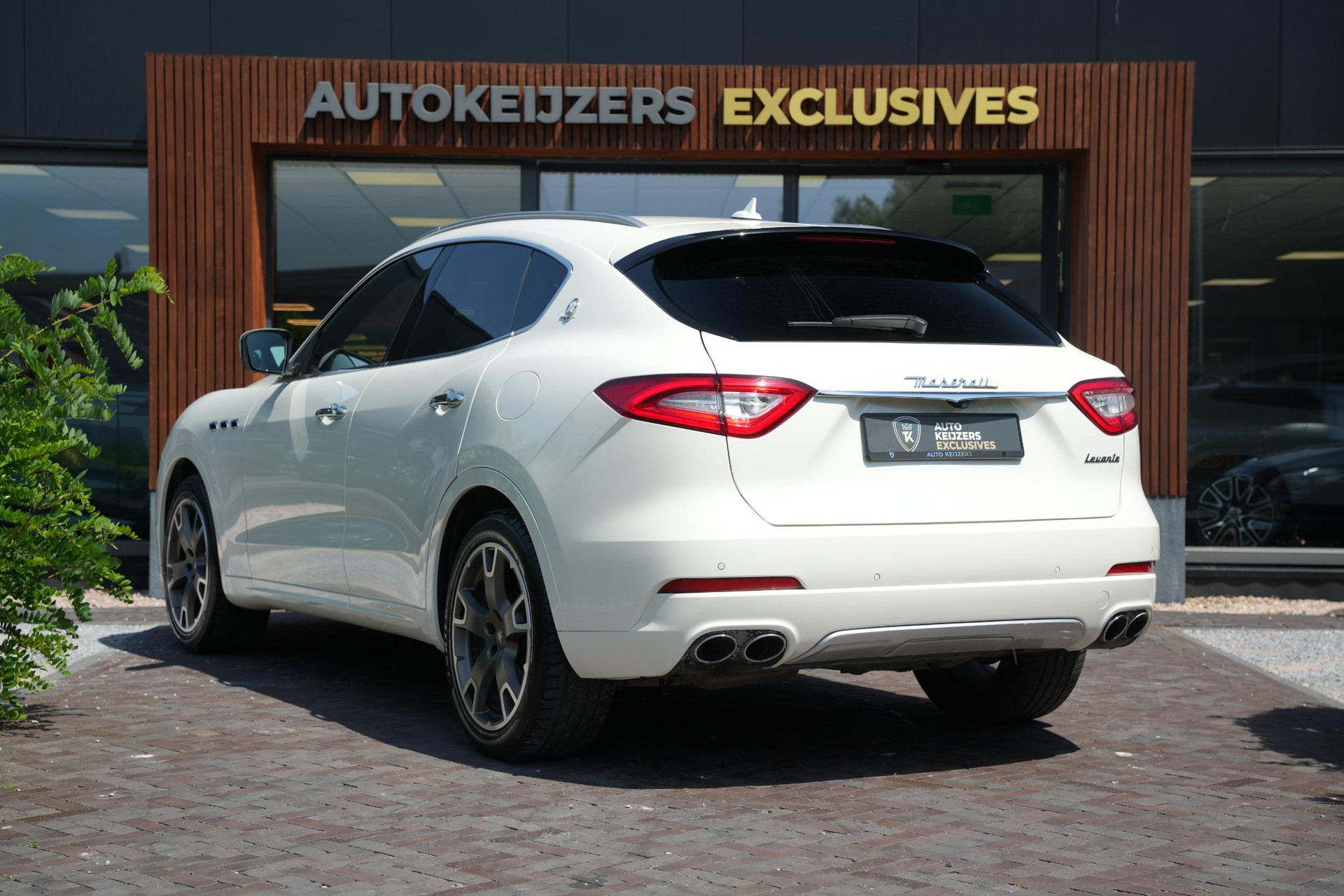 Maserati Levante 3.0 V6 D AWD GranLusso 2017  9