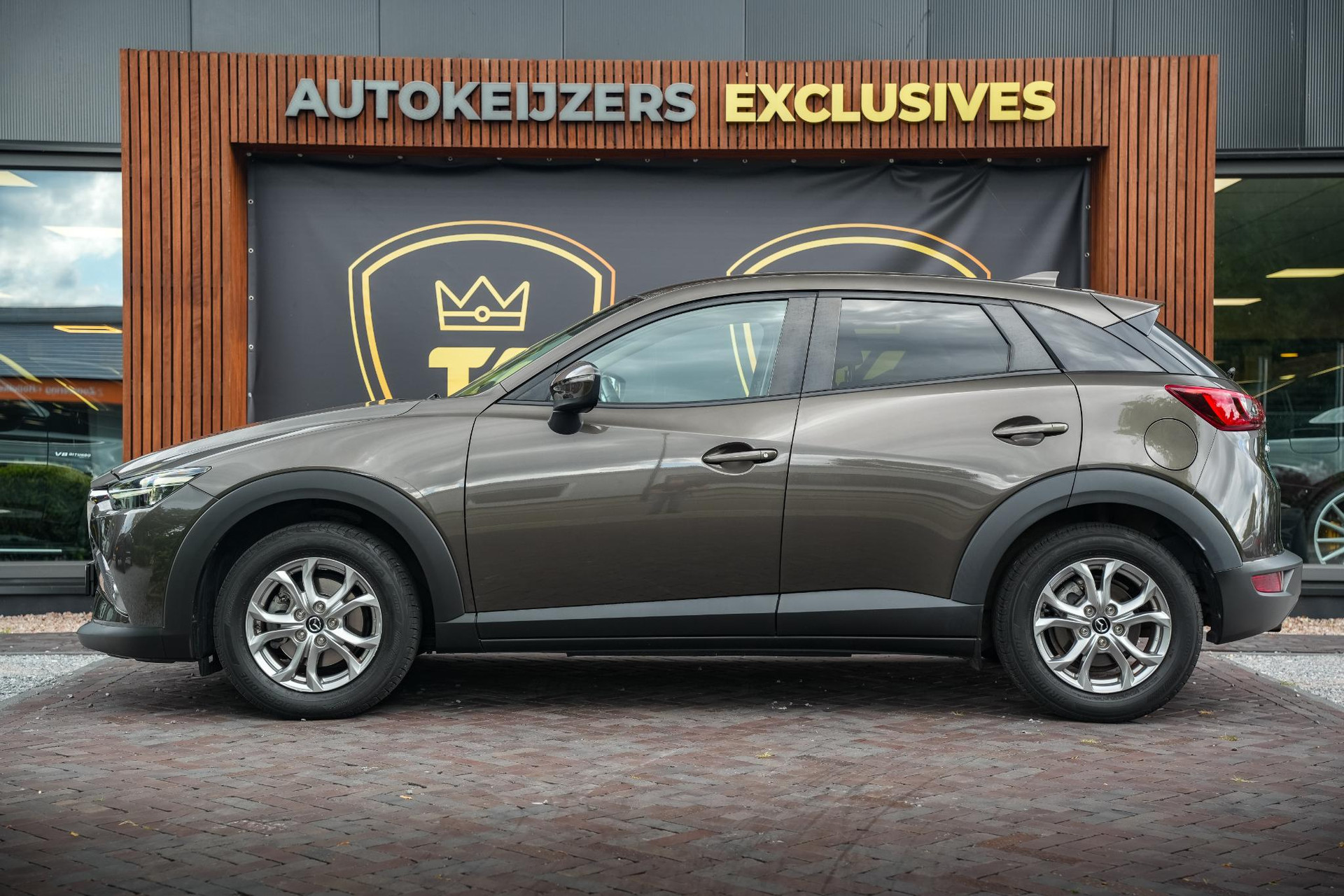 Mazda CX-3 2.0 SkyActiv-G 120 Dynamic 2017 TITANIUM FLASH MICA (42S) 5