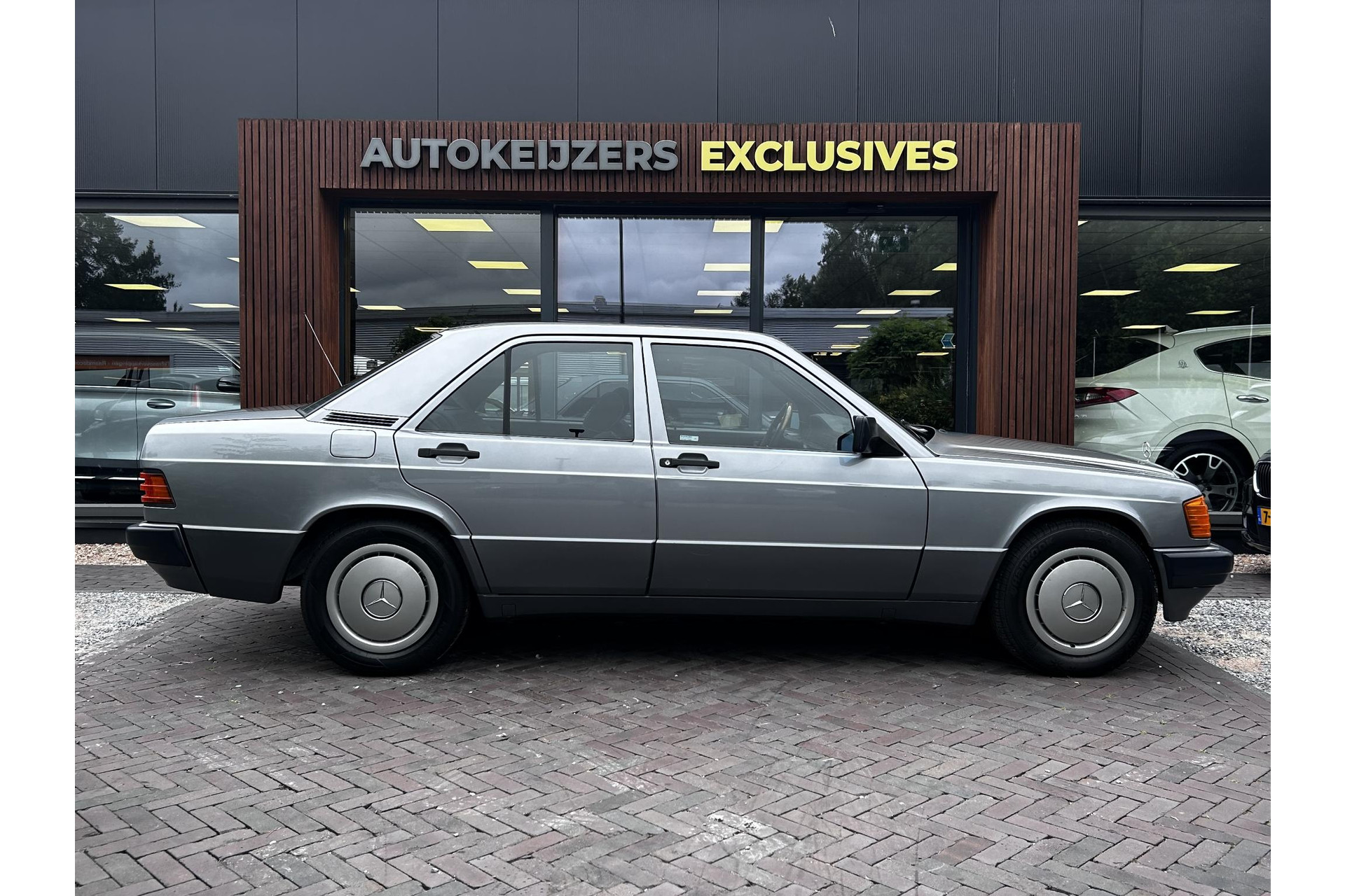 Mercedes-Benz 190 1.8 E Basic 1992  15