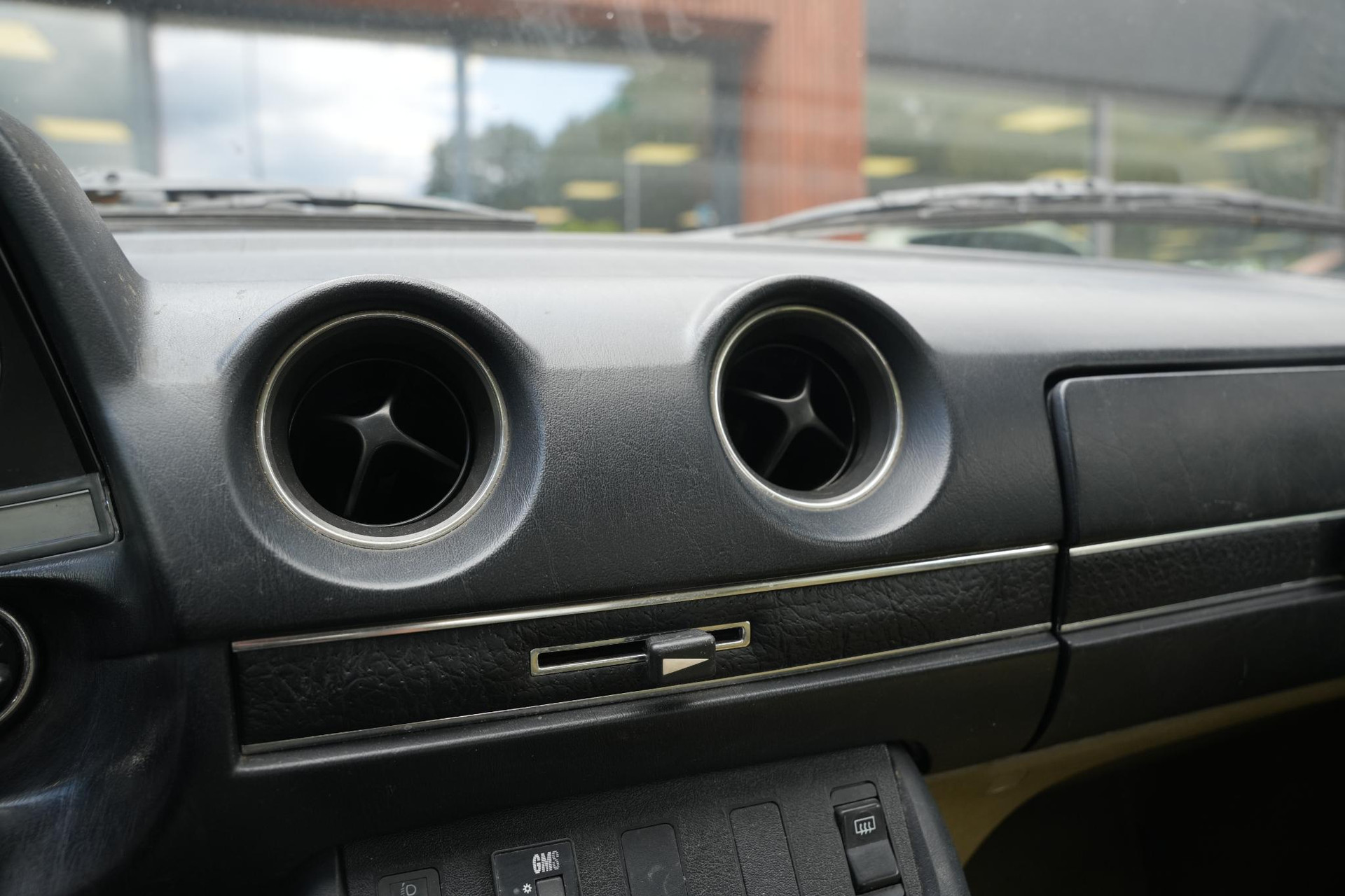 Mercedes-Benz 200-280 (W123) 200 1982  21