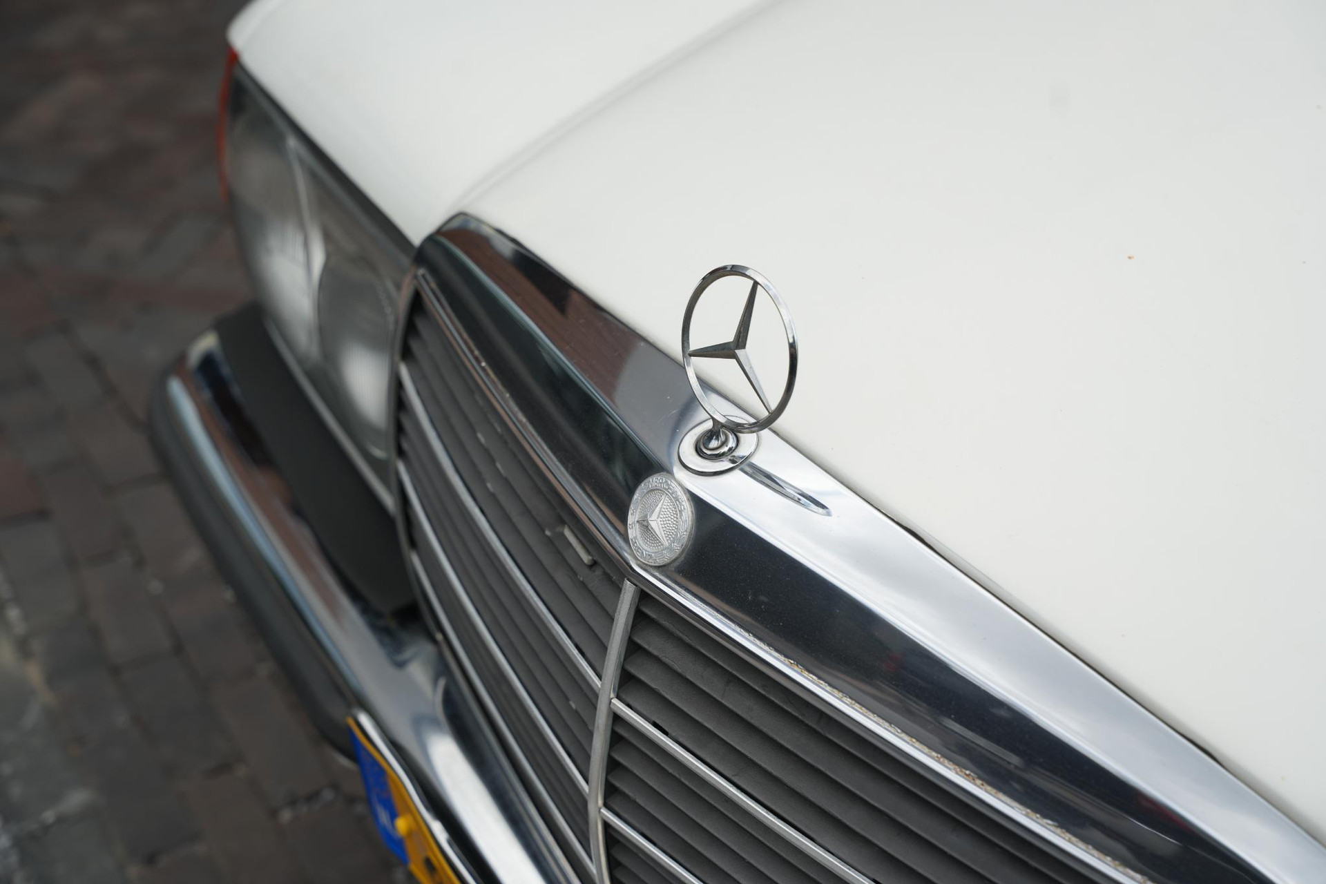 Mercedes-Benz 200-280 (W123) 200 1982  6