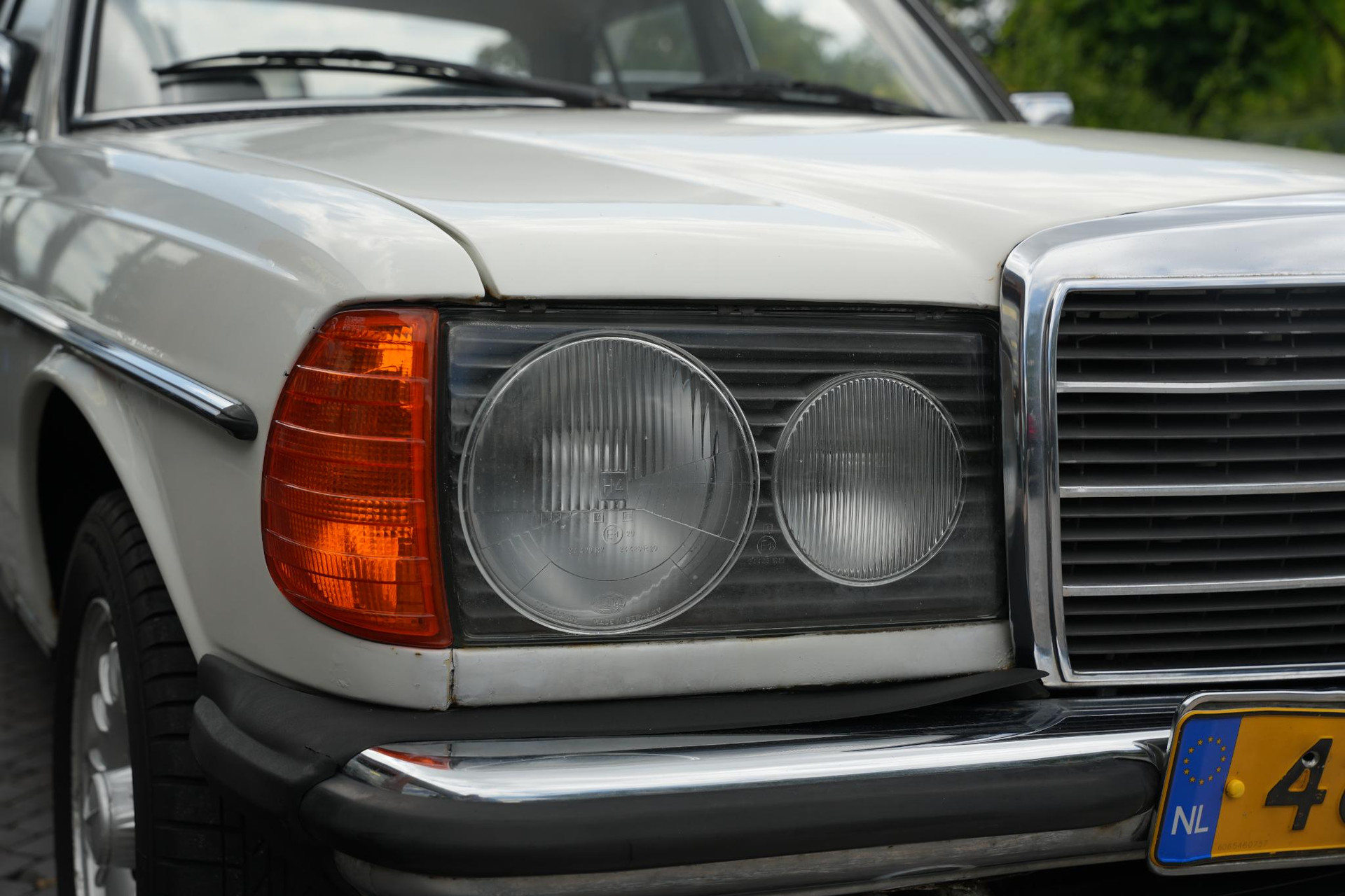 Mercedes-Benz 200-280 (W123) 200 1982  7