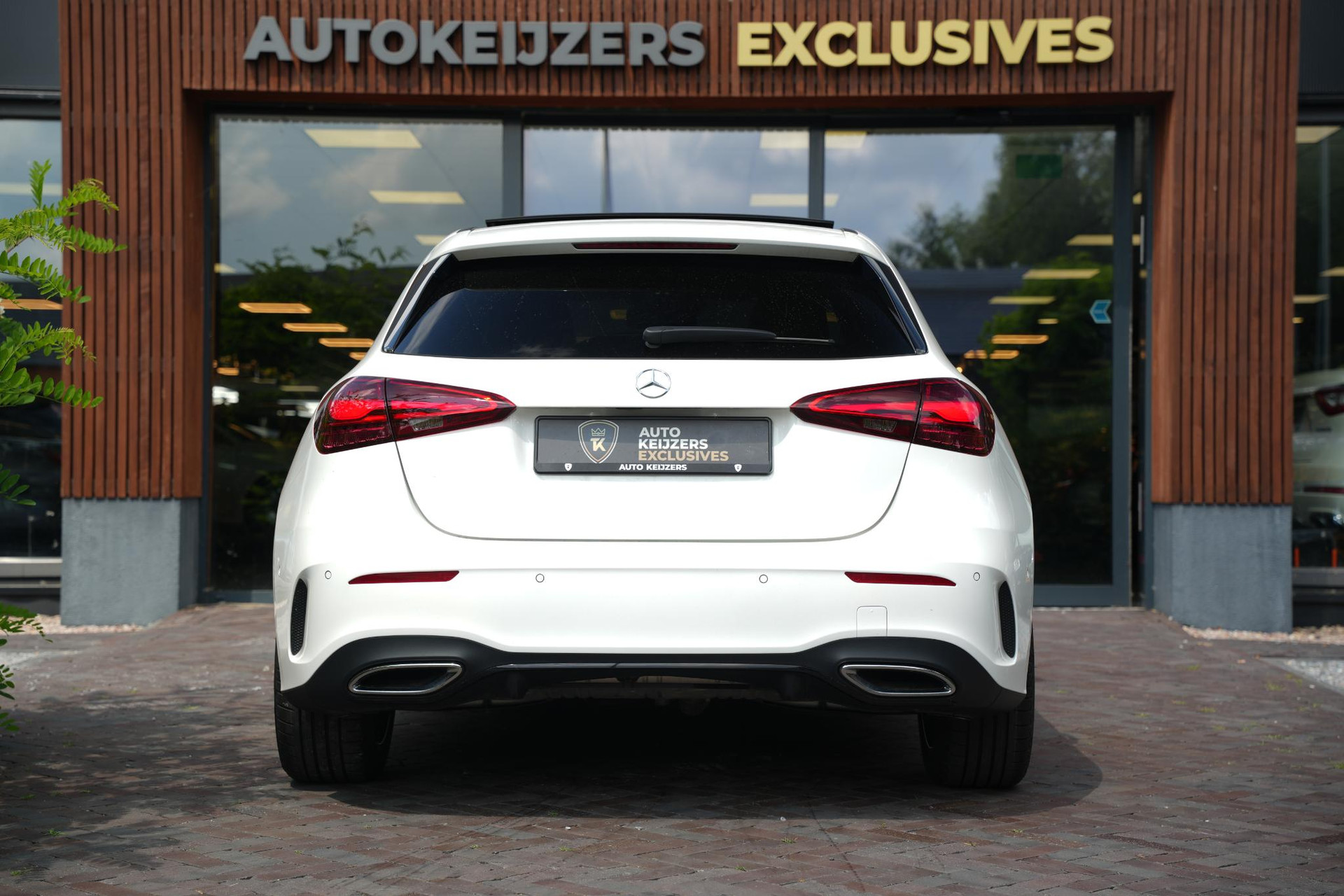 Mercedes-Benz A-Klasse 250 4MATIC AMG Line 2025 POLAR WHITE - STANDARD FINISH (149U) 7