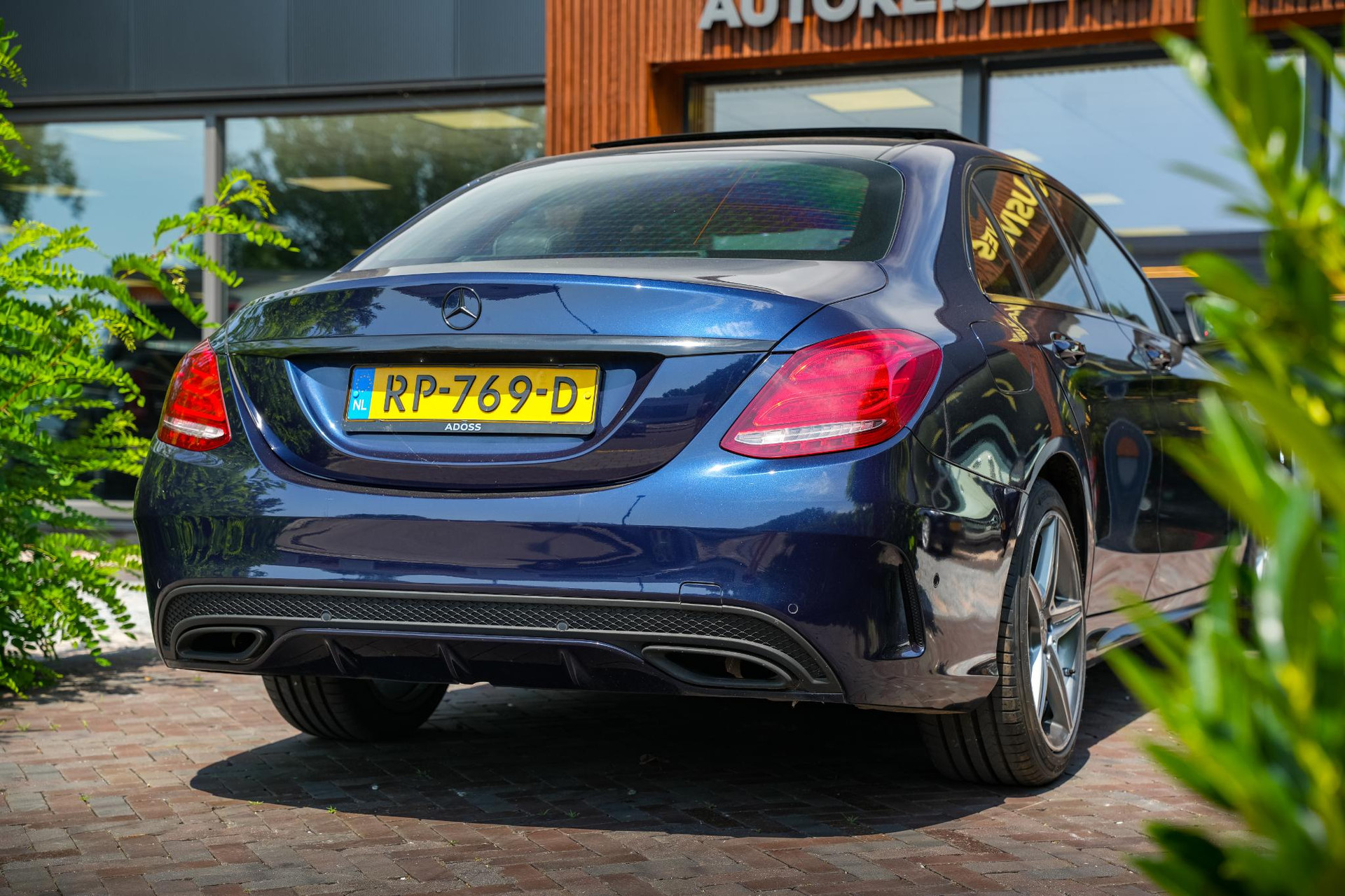 Mercedes-Benz C-Klasse 180 Business Solution AMG 2018 CAVANSITE BLUE METALLIC FINISH (890U) 11