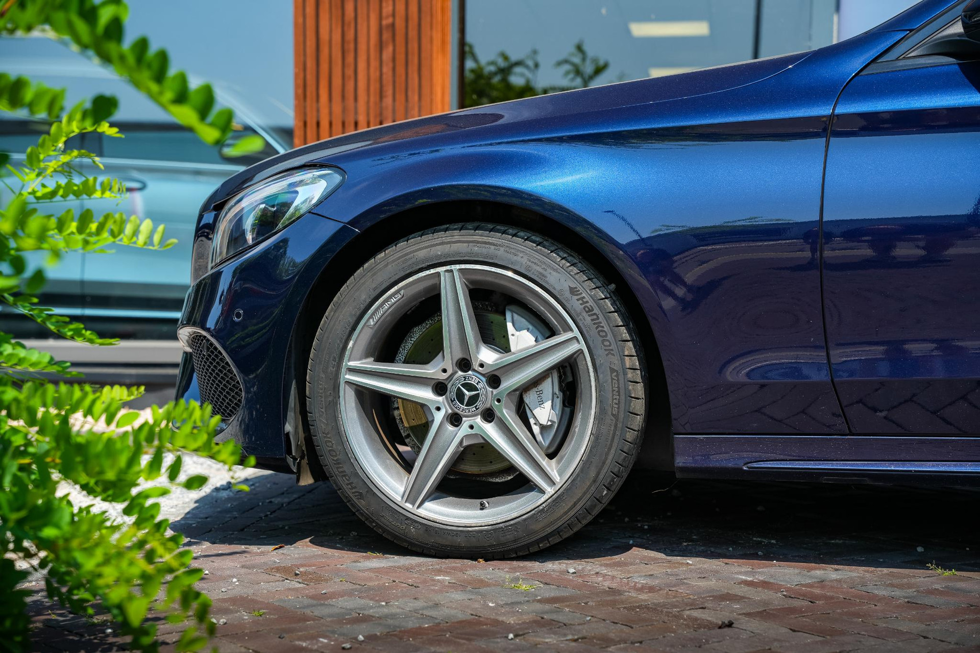 Mercedes-Benz C-Klasse 180 Business Solution AMG 2018 CAVANSITE BLUE METALLIC FINISH (890U) 12