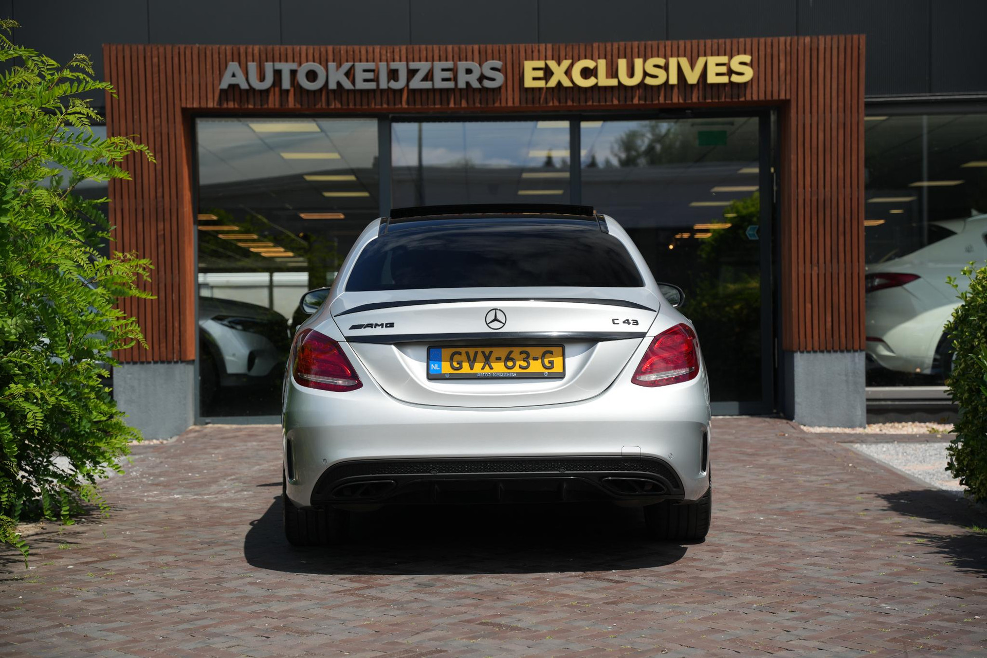 Mercedes-Benz C-Klasse AMG 43 4MATIC 2017 IRIDIUM SILVER - METALLIC FINISH (775U) 11
