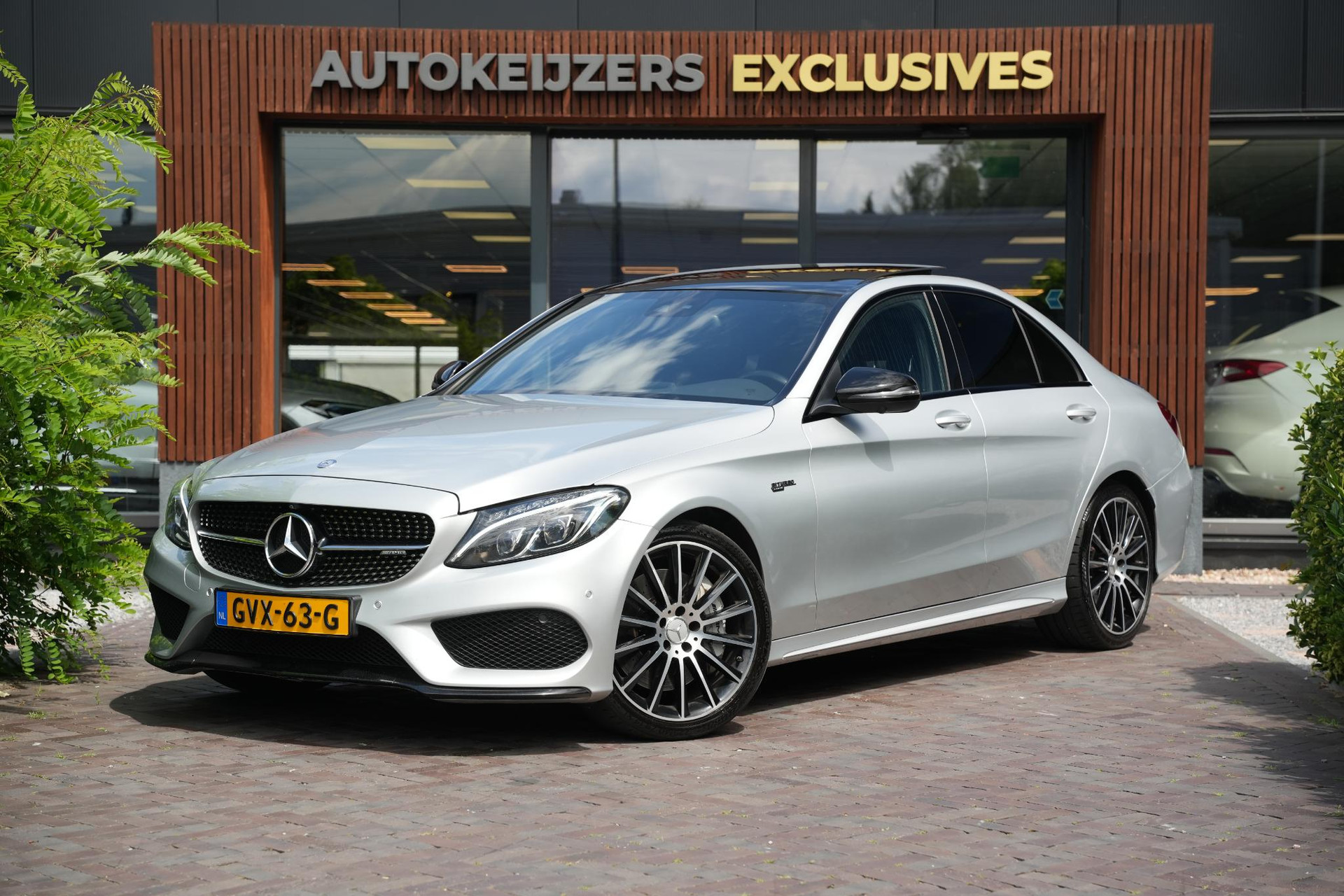 Mercedes-Benz C-Klasse AMG 43 4MATIC 2017 IRIDIUM SILVER - METALLIC FINISH (775U) 5