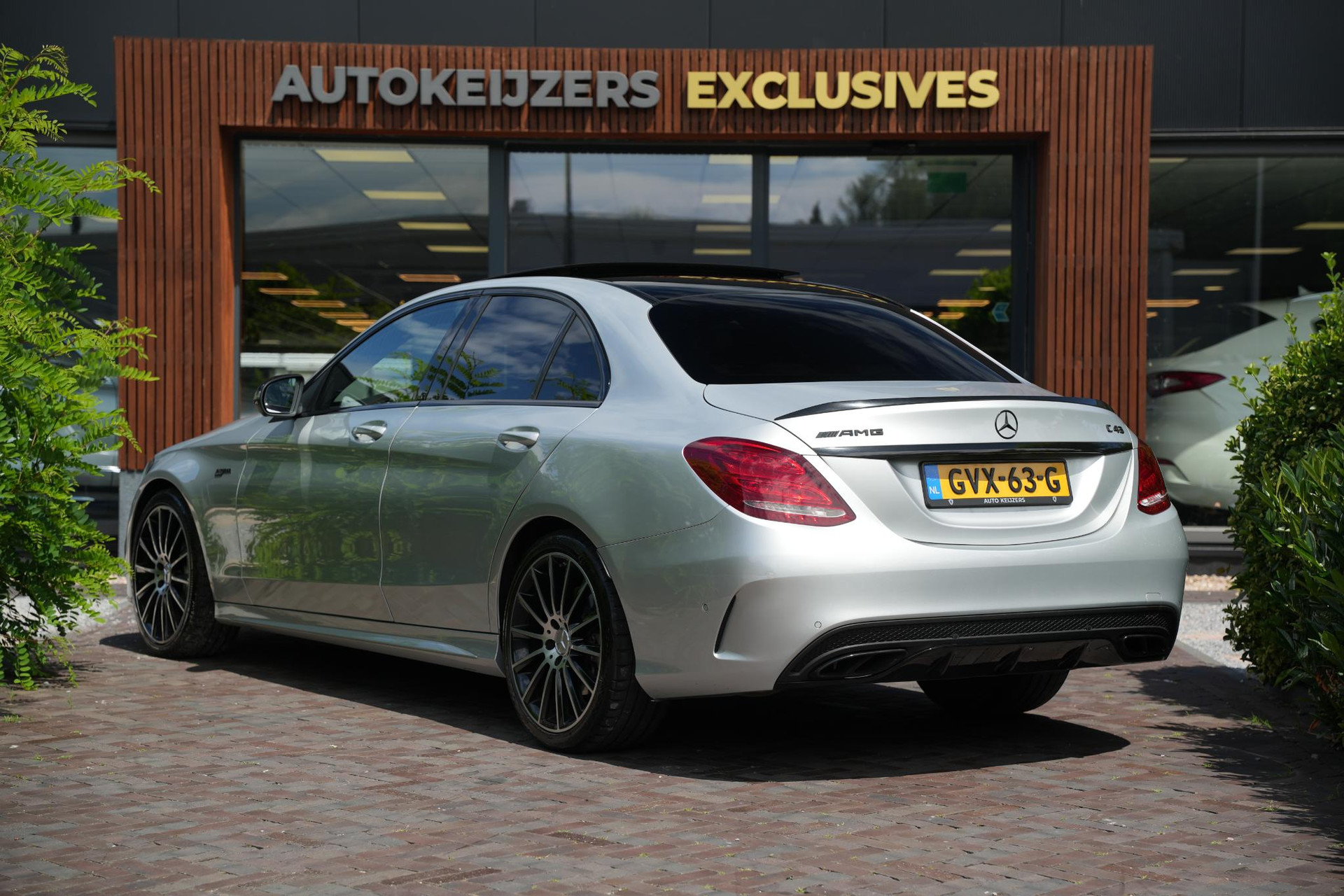 Mercedes-Benz C-Klasse AMG 43 4MATIC 2017 IRIDIUM SILVER - METALLIC FINISH (775U) 9