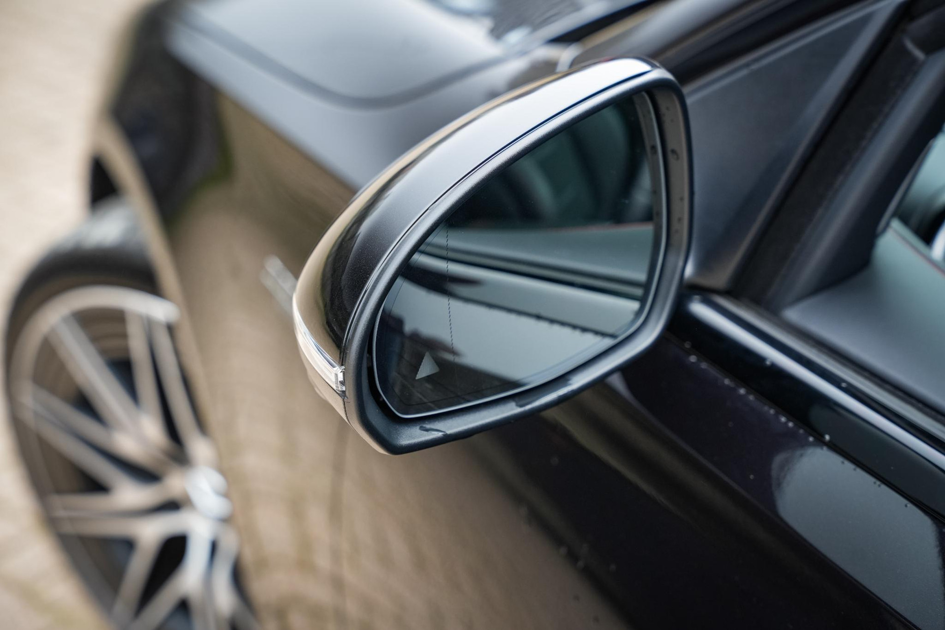 Mercedes-Benz C-Klasse AMG 43 4MATIC 2024 Obsidian black - metallic finish (197U) 35