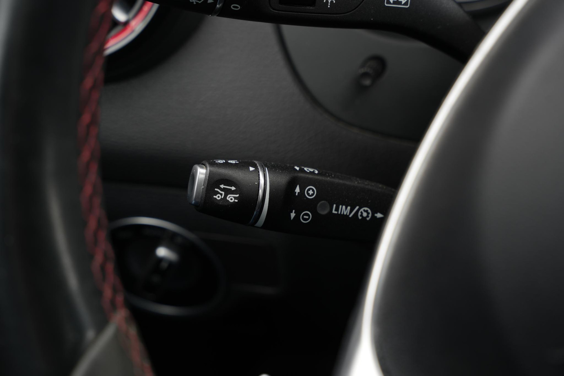 Mercedes-Benz CLA-Klasse Shooting Brake AMG 45 4MATIC 2015 MOUNTAIN GRAY - METALLICH FINISH (787U) 29