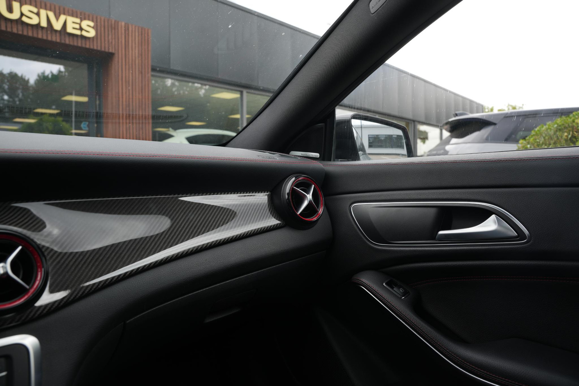 Mercedes-Benz CLA-Klasse Shooting Brake AMG 45 4MATIC 2015 MOUNTAIN GRAY - METALLICH FINISH (787U) 37
