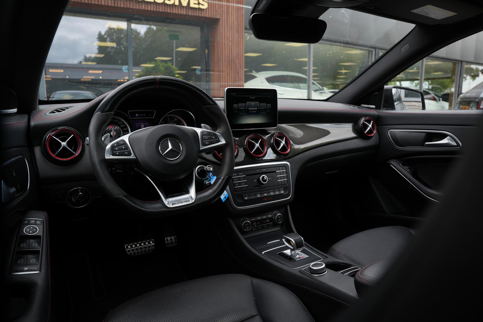 Mercedes-Benz CLA-Klasse Shooting Brake AMG 45 4MATIC 2015 MOUNTAIN GRAY - METALLICH FINISH (787U) 4