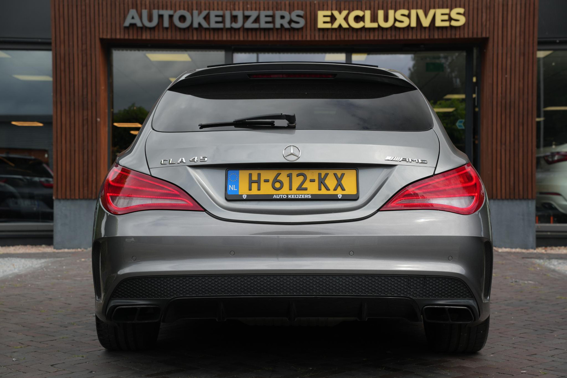 Mercedes-Benz CLA-Klasse Shooting Brake AMG 45 4MATIC 2015 MOUNTAIN GRAY - METALLICH FINISH (787U) 8