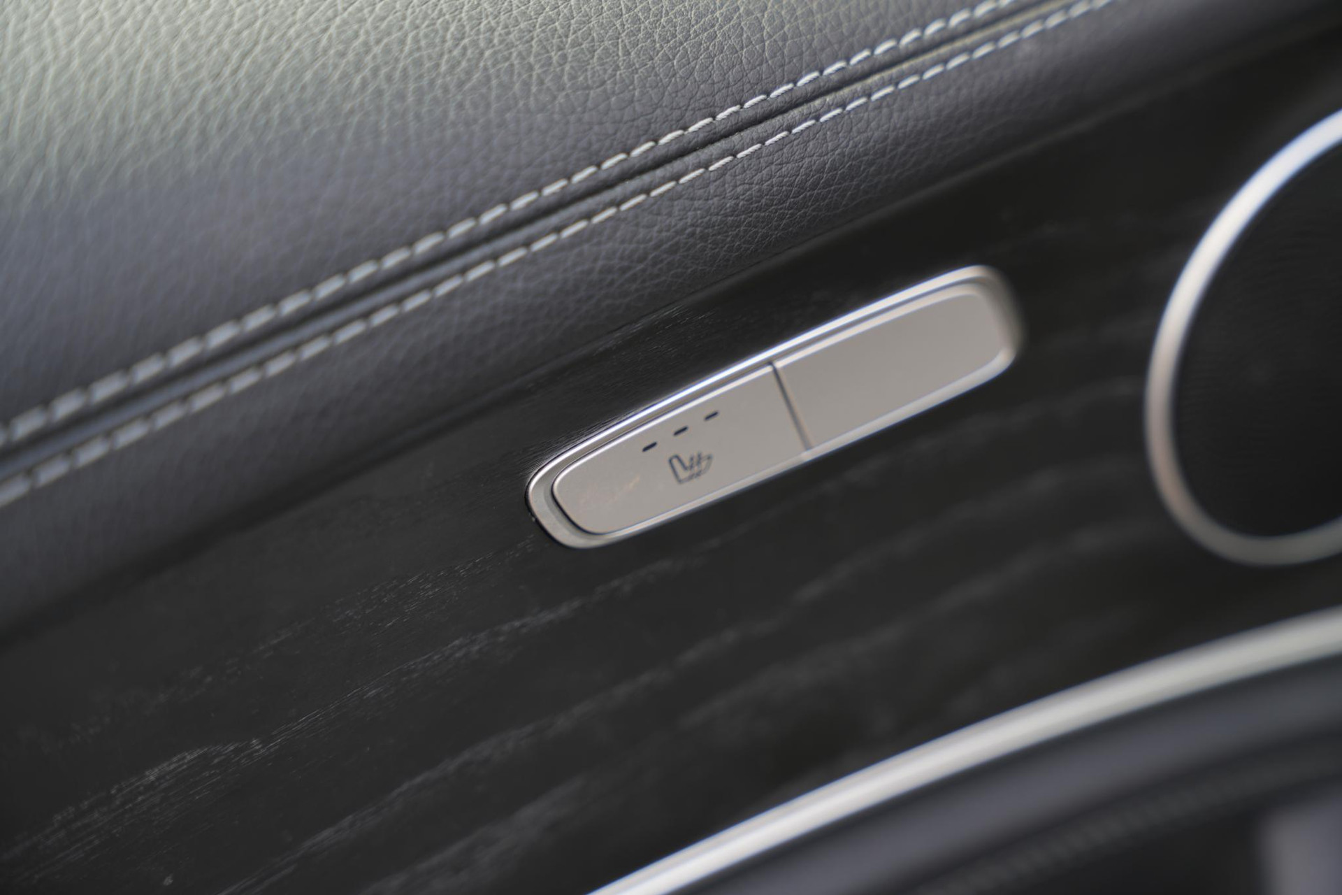 Mercedes-Benz E-Klasse 300 e AMG Line 2021 SELENITE GRAY - METALLIC FINISH (992U) 16