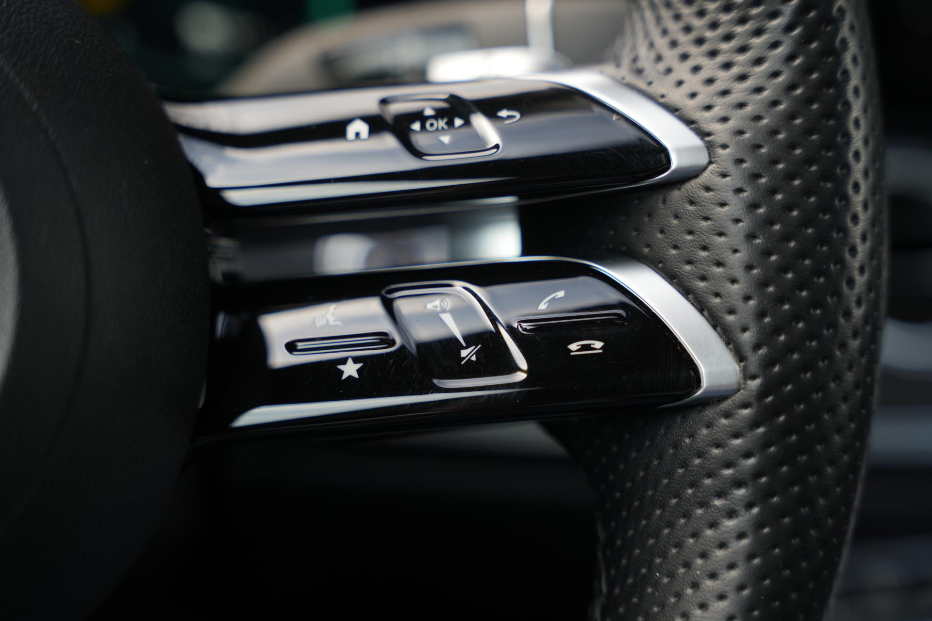 Mercedes-Benz E-Klasse 300 e AMG Line 2021 SELENITE GRAY - METALLIC FINISH (992U) 26