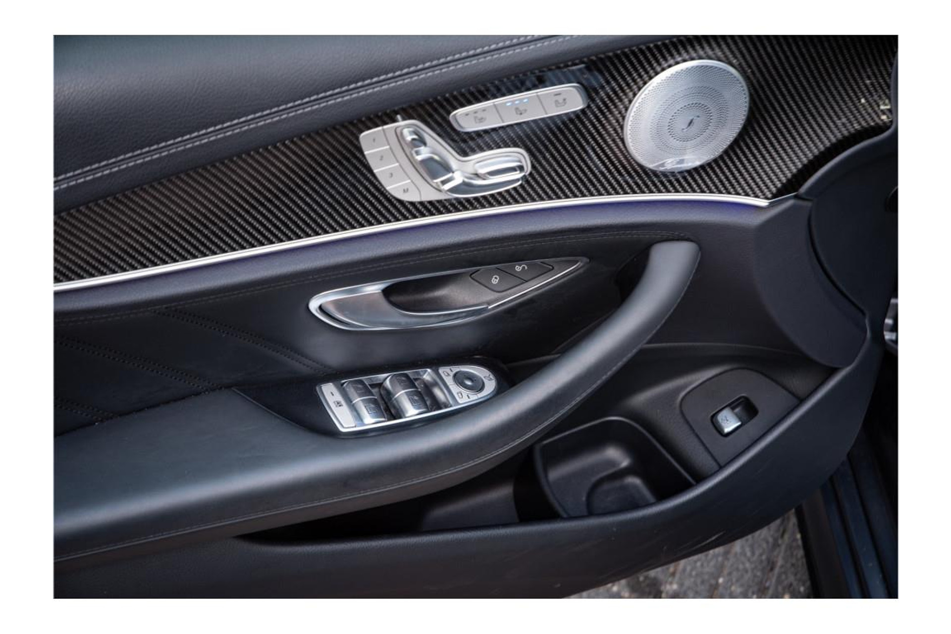 Mercedes-Benz E-Klasse AMG 63 4MATIC 2019  14