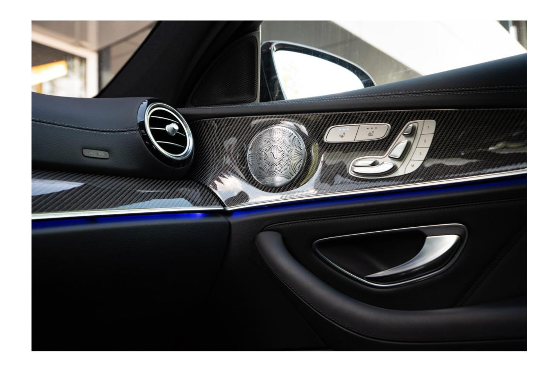 Mercedes-Benz E-Klasse AMG 63 4MATIC 2019  25