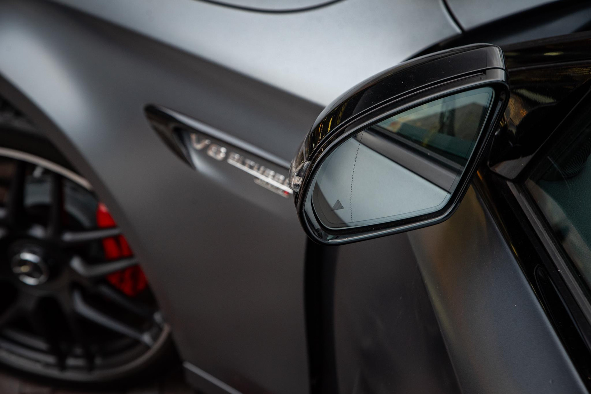 Mercedes-Benz E-Klasse AMG 63 4MATIC 2019  34