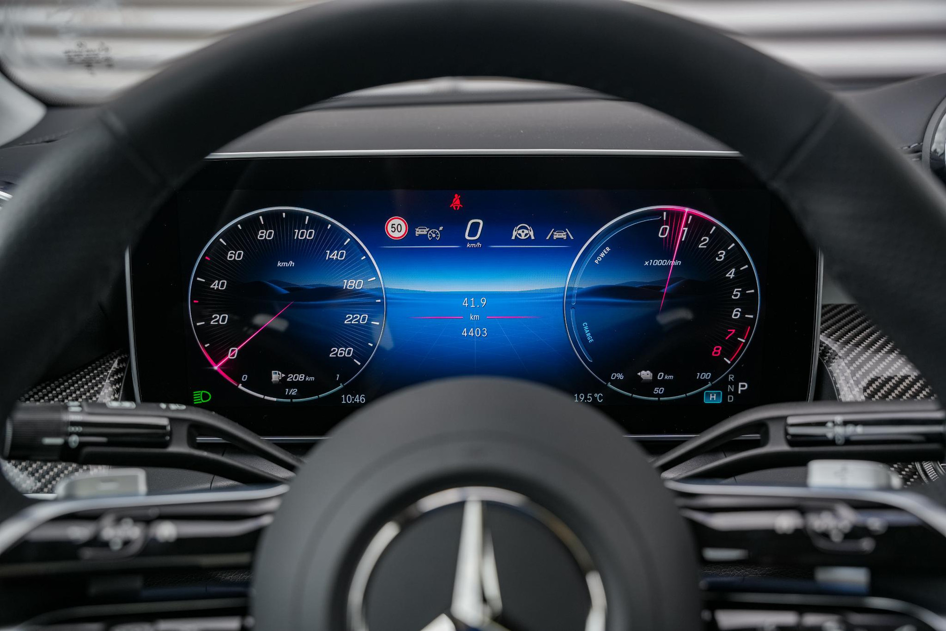 Mercedes-Benz GLC Coupé 400e 4MATIC AMG Line 2026 Patagonia red - Metallic finish (993U) 19