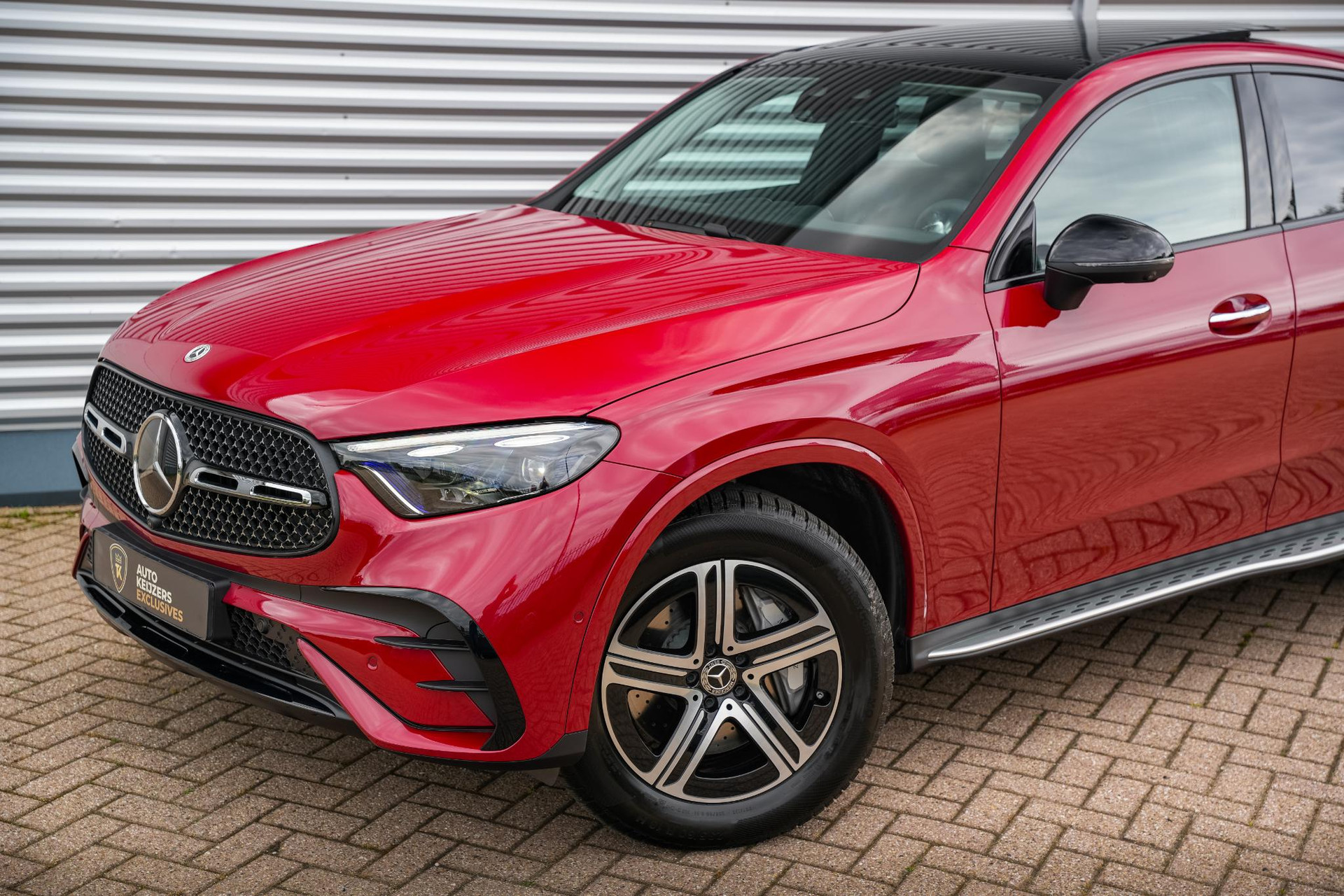 Mercedes-Benz GLC Coupé 400e 4MATIC AMG Line 2026 Patagonia red - Metallic finish (993U) 32