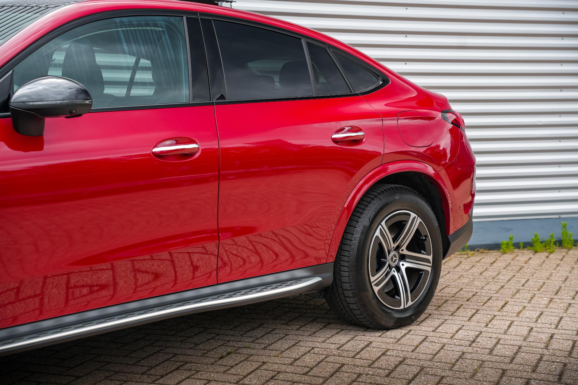 Mercedes-Benz GLC Coupé 400e 4MATIC AMG Line 2026 Patagonia red - Metallic finish (993U) 33